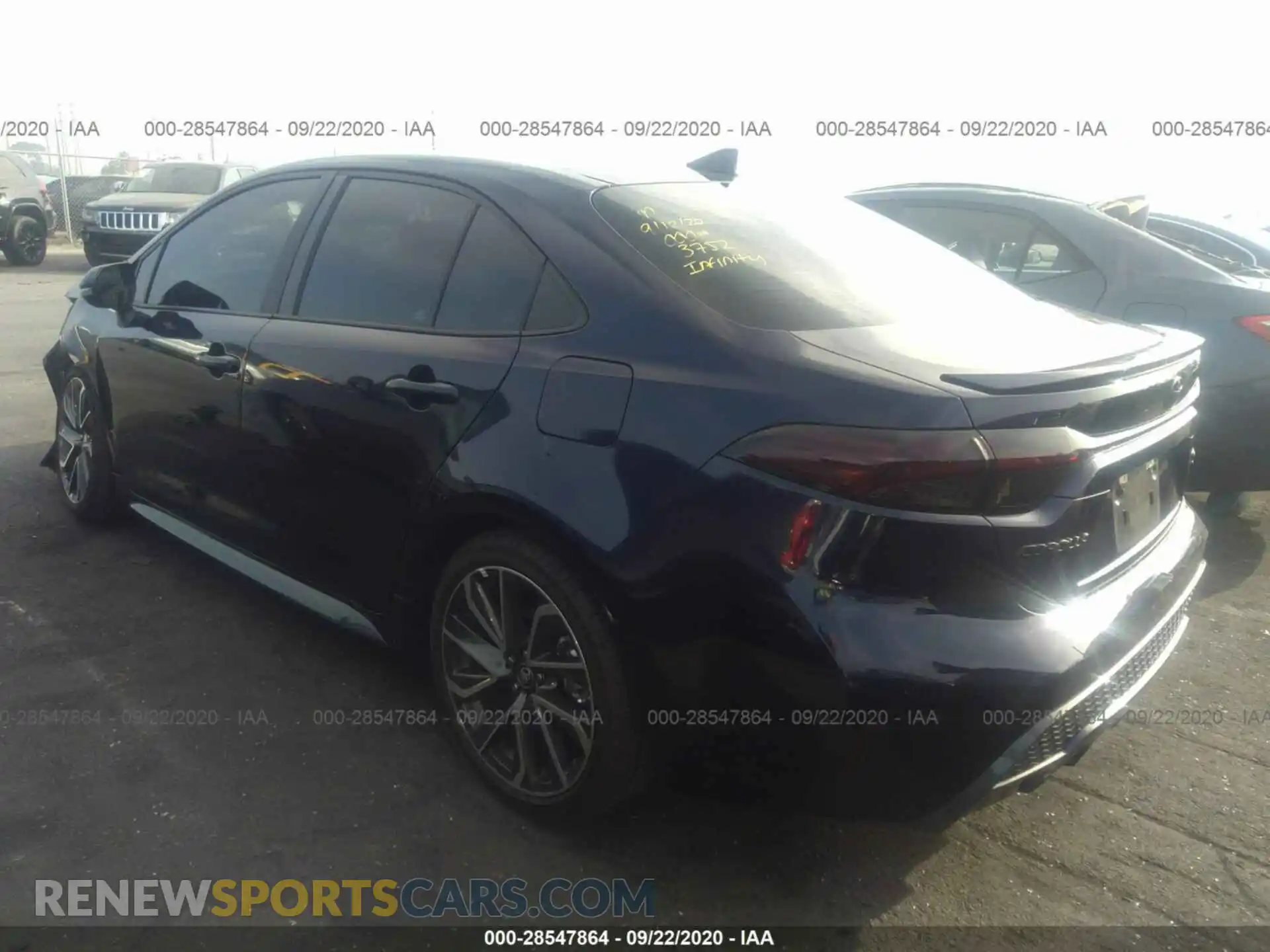 3 Photograph of a damaged car 5YFS4RCE0LP037147 TOYOTA COROLLA 2020