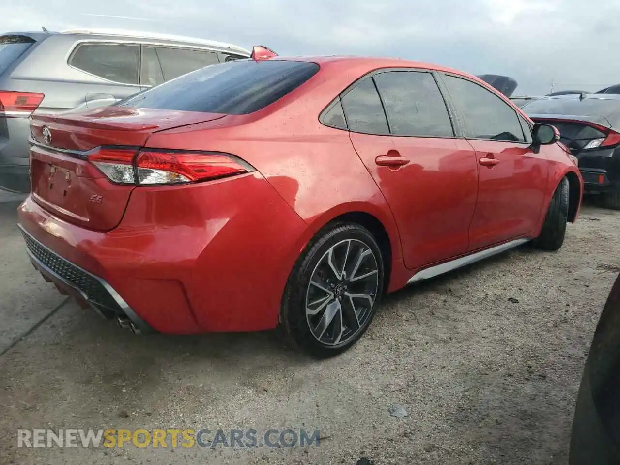 3 Photograph of a damaged car 5YFS4RCE0LP041778 TOYOTA COROLLA 2020