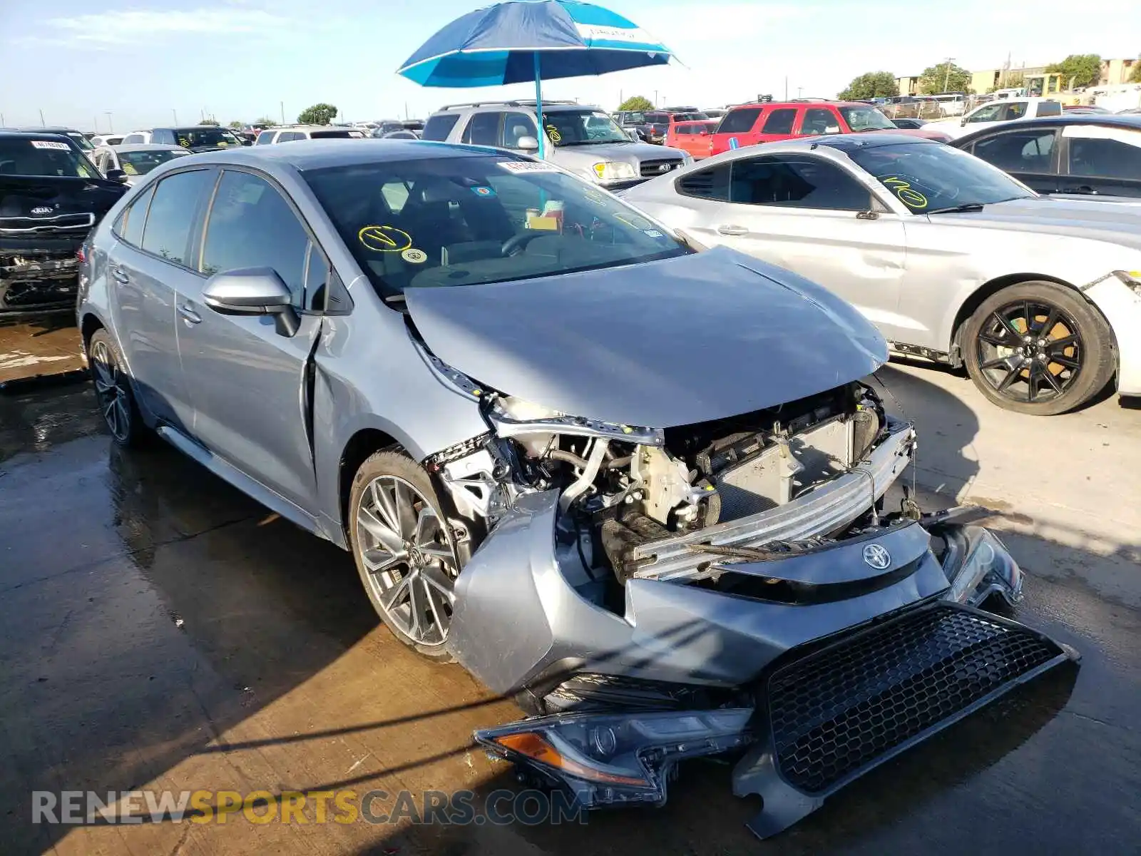 1 Photograph of a damaged car 5YFS4RCE0LP044308 TOYOTA COROLLA 2020