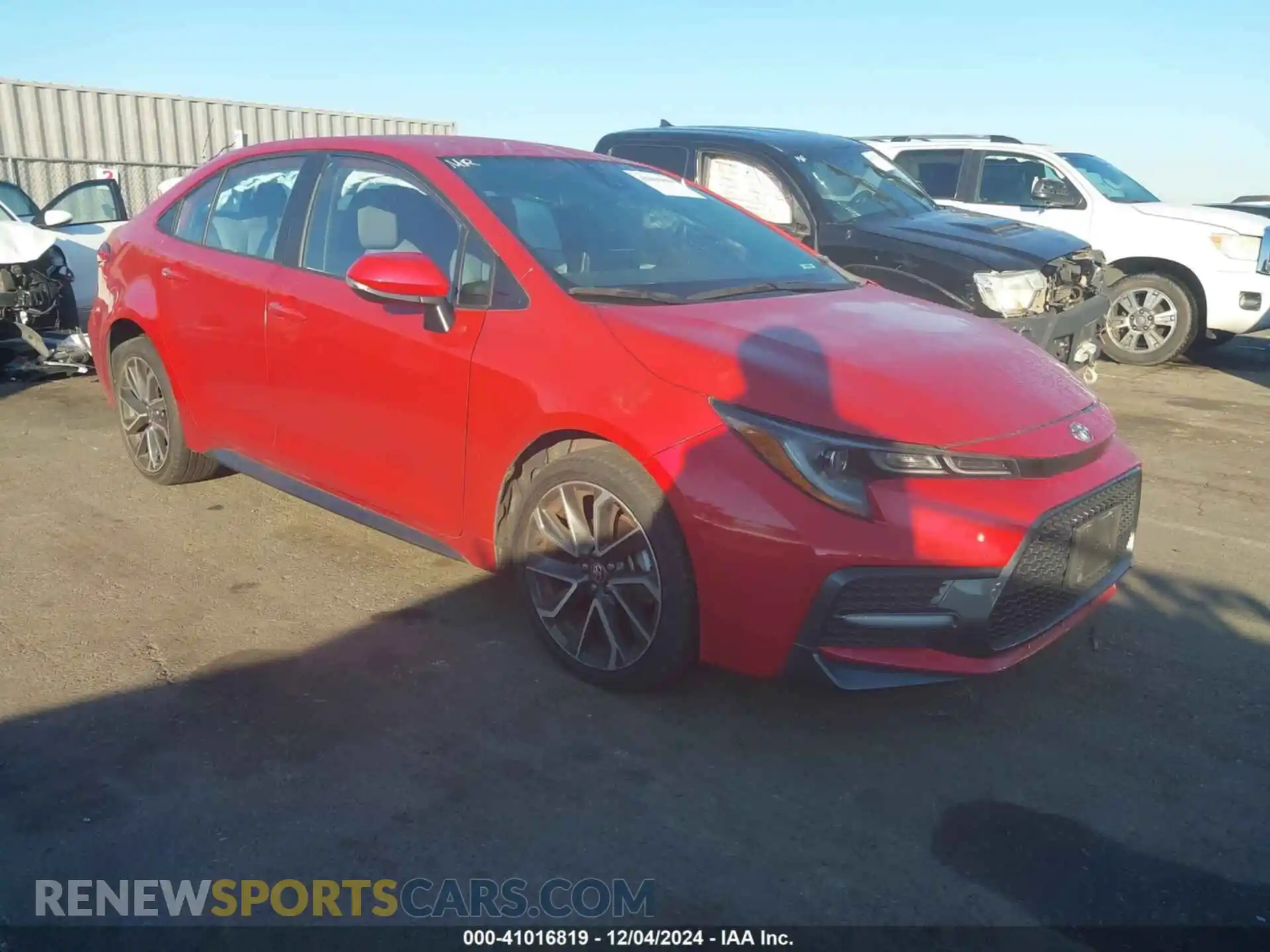 1 Photograph of a damaged car 5YFS4RCE0LP048990 TOYOTA COROLLA 2020