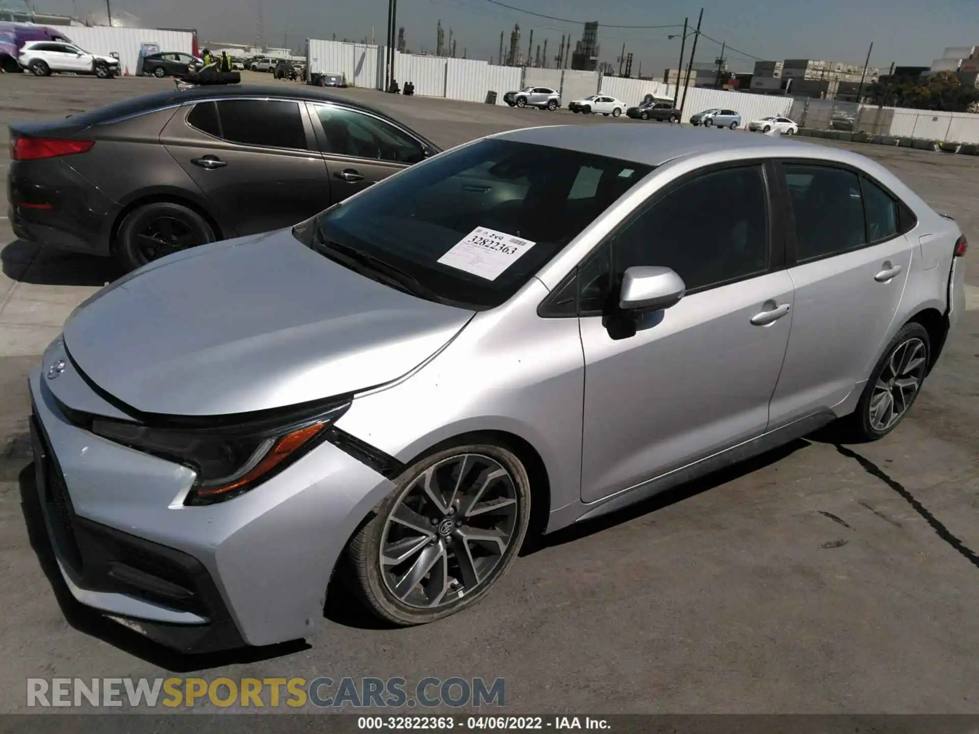 2 Photograph of a damaged car 5YFS4RCE0LP053543 TOYOTA COROLLA 2020