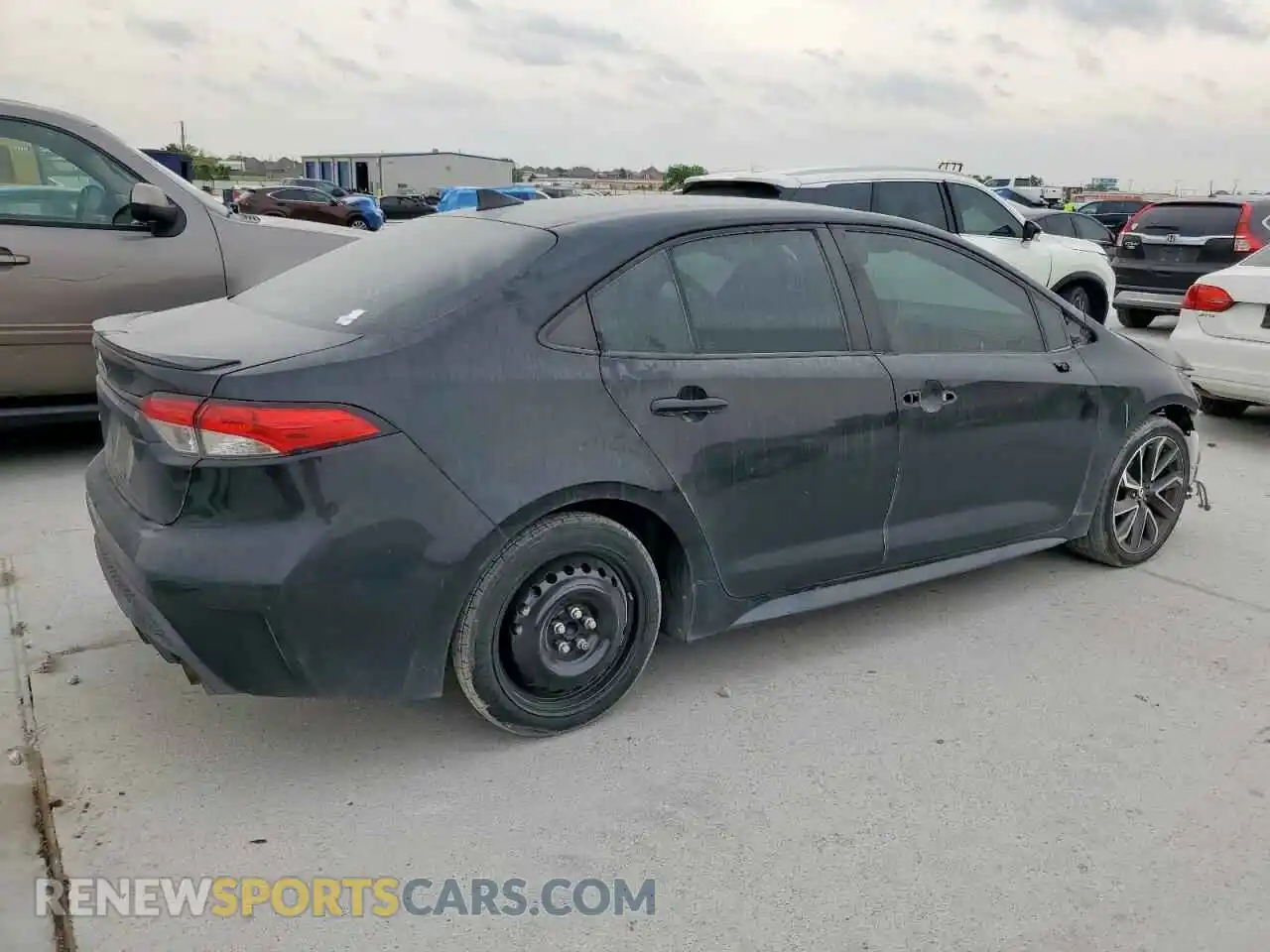 3 Photograph of a damaged car 5YFS4RCE0LP056054 TOYOTA COROLLA 2020