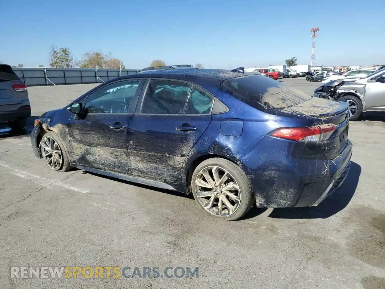 2 Photograph of a damaged car 5YFS4RCE1LP027095 TOYOTA COROLLA 2020