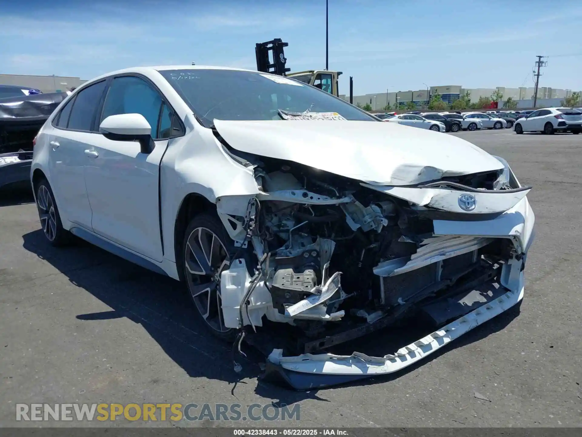 1 Photograph of a damaged car 5YFS4RCE1LP027419 TOYOTA COROLLA 2020