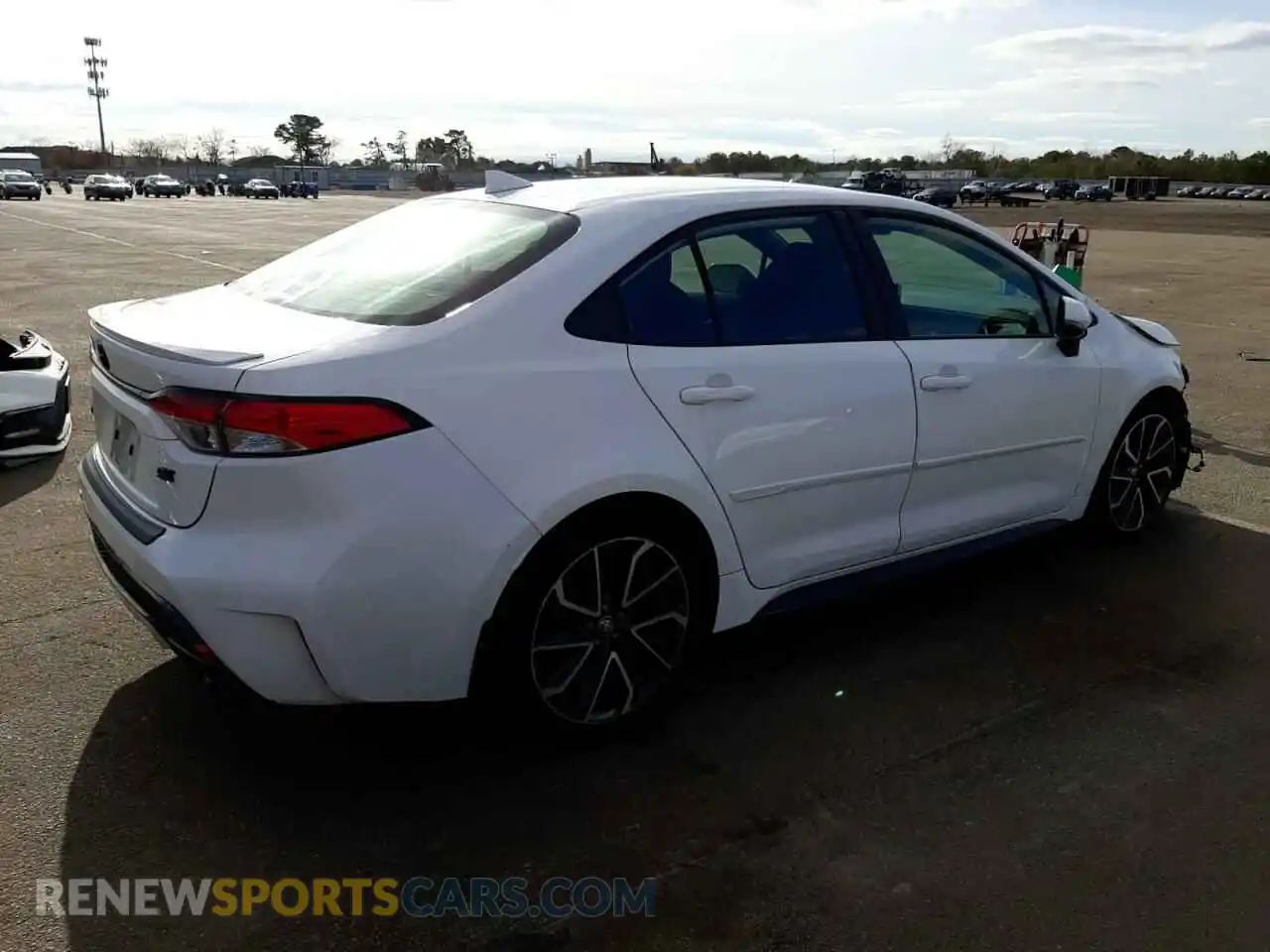 3 Photograph of a damaged car 5YFS4RCE1LP027467 TOYOTA COROLLA 2020