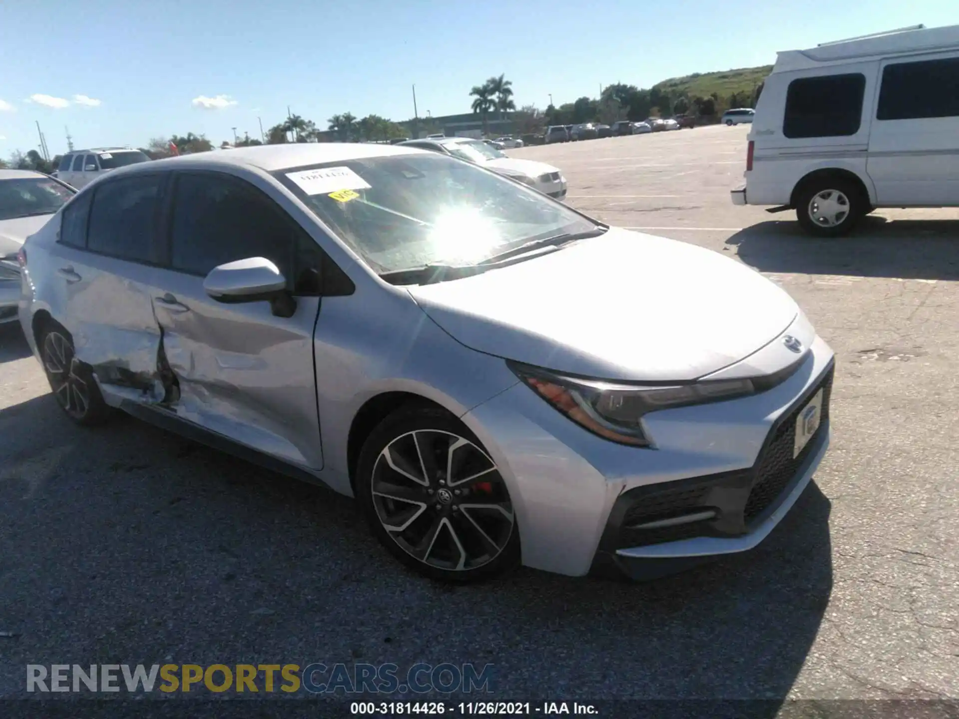 1 Photograph of a damaged car 5YFS4RCE1LP035956 TOYOTA COROLLA 2020