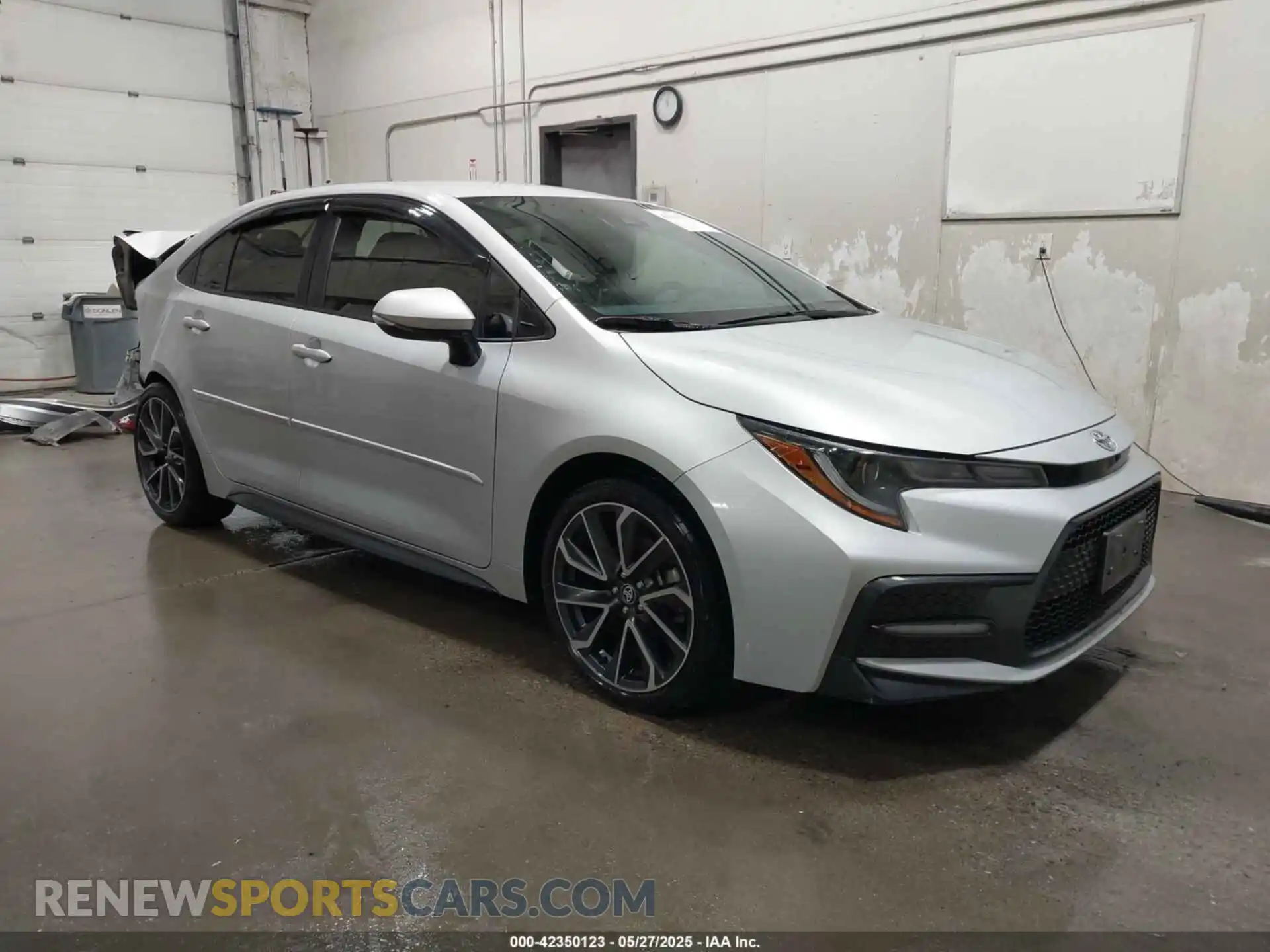 1 Photograph of a damaged car 5YFS4RCE1LP036783 TOYOTA COROLLA 2020