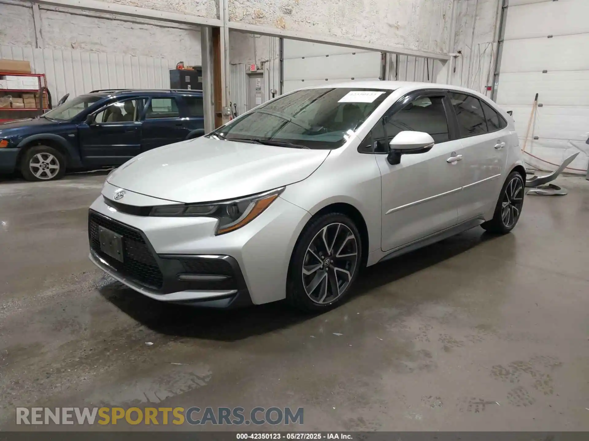2 Photograph of a damaged car 5YFS4RCE1LP036783 TOYOTA COROLLA 2020