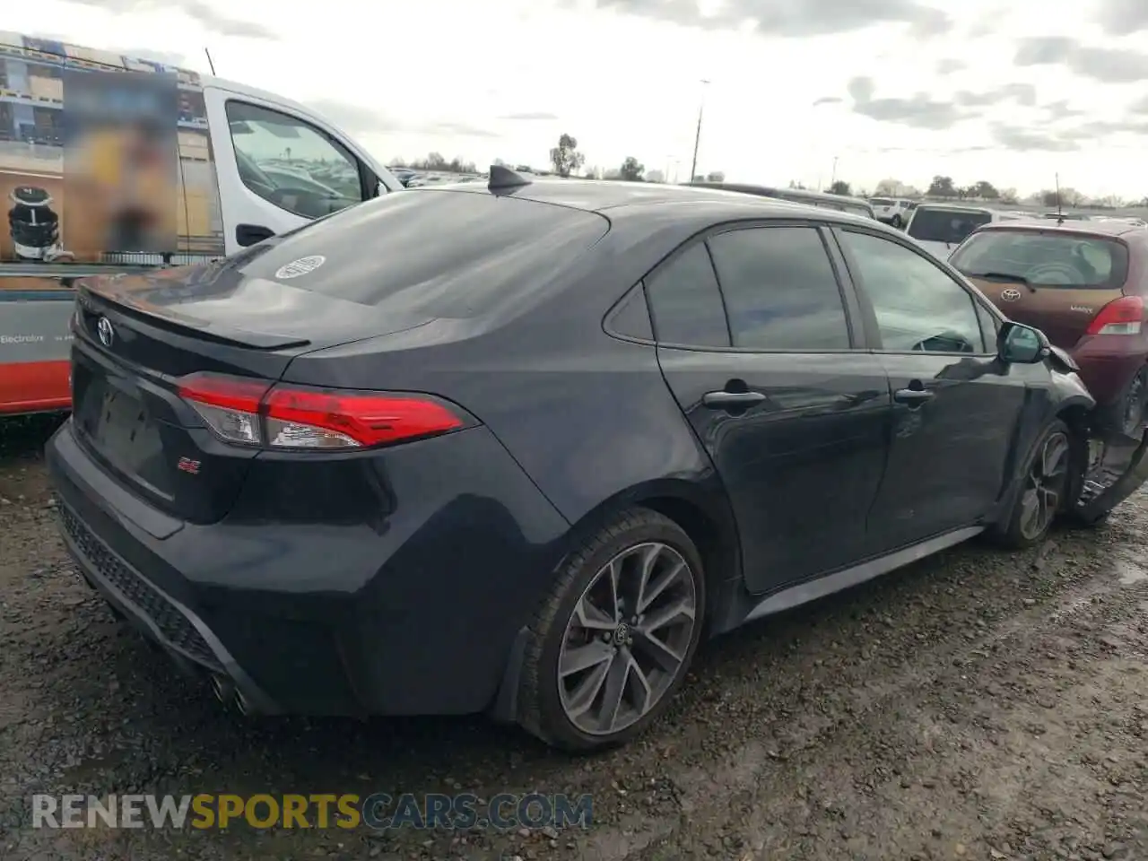 3 Photograph of a damaged car 5YFS4RCE1LP039344 TOYOTA COROLLA 2020