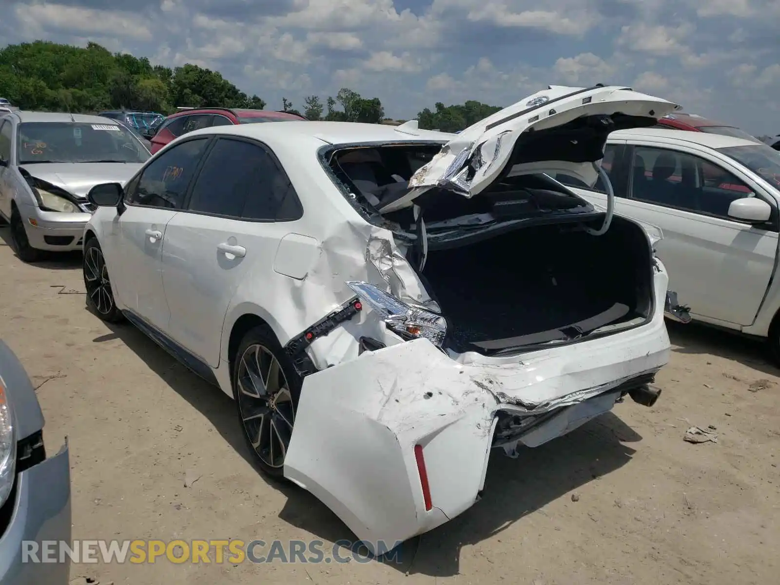 3 Photograph of a damaged car 5YFS4RCE1LP048920 TOYOTA COROLLA 2020