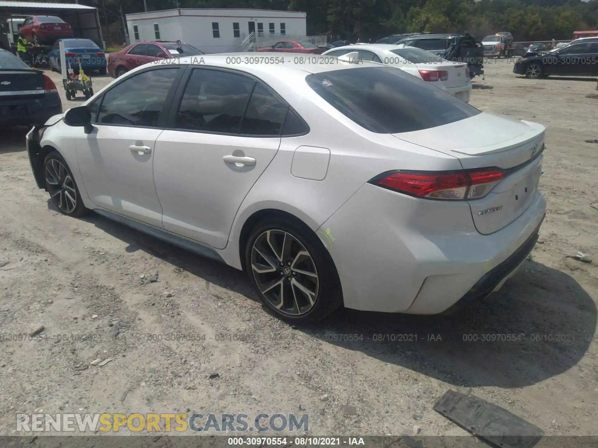 3 Photograph of a damaged car 5YFS4RCE1LP050702 TOYOTA COROLLA 2020