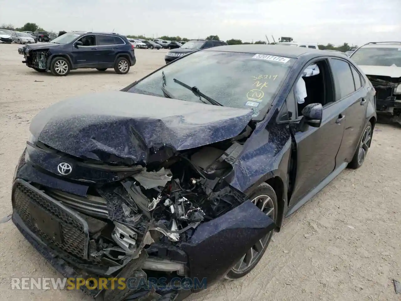 2 Photograph of a damaged car 5YFS4RCE2LP015778 TOYOTA COROLLA 2020