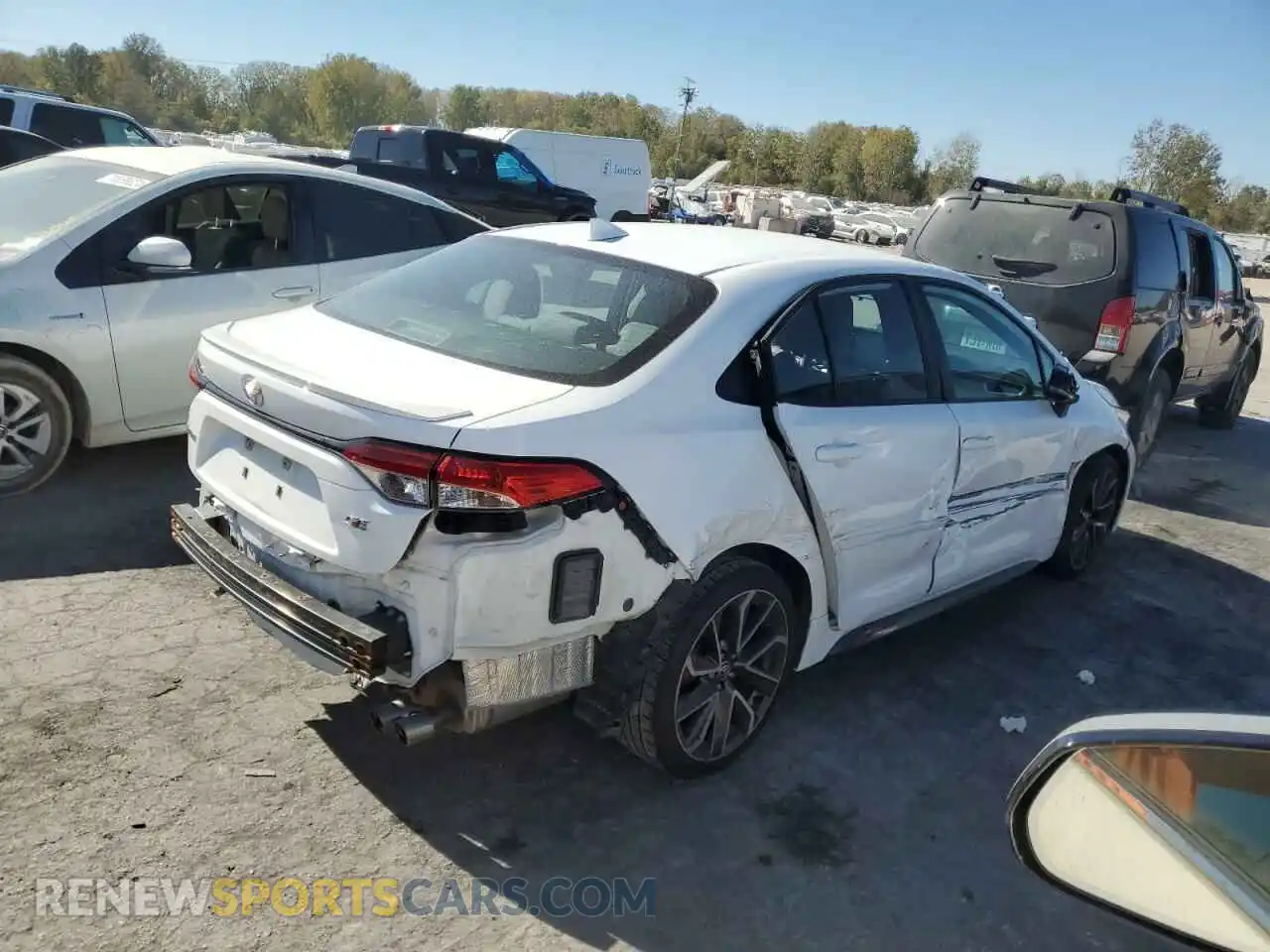 3 Photograph of a damaged car 5YFS4RCE2LP027994 TOYOTA COROLLA 2020