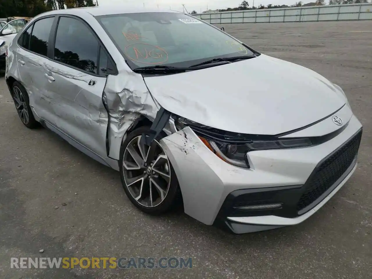 1 Photograph of a damaged car 5YFS4RCE2LP037005 TOYOTA COROLLA 2020
