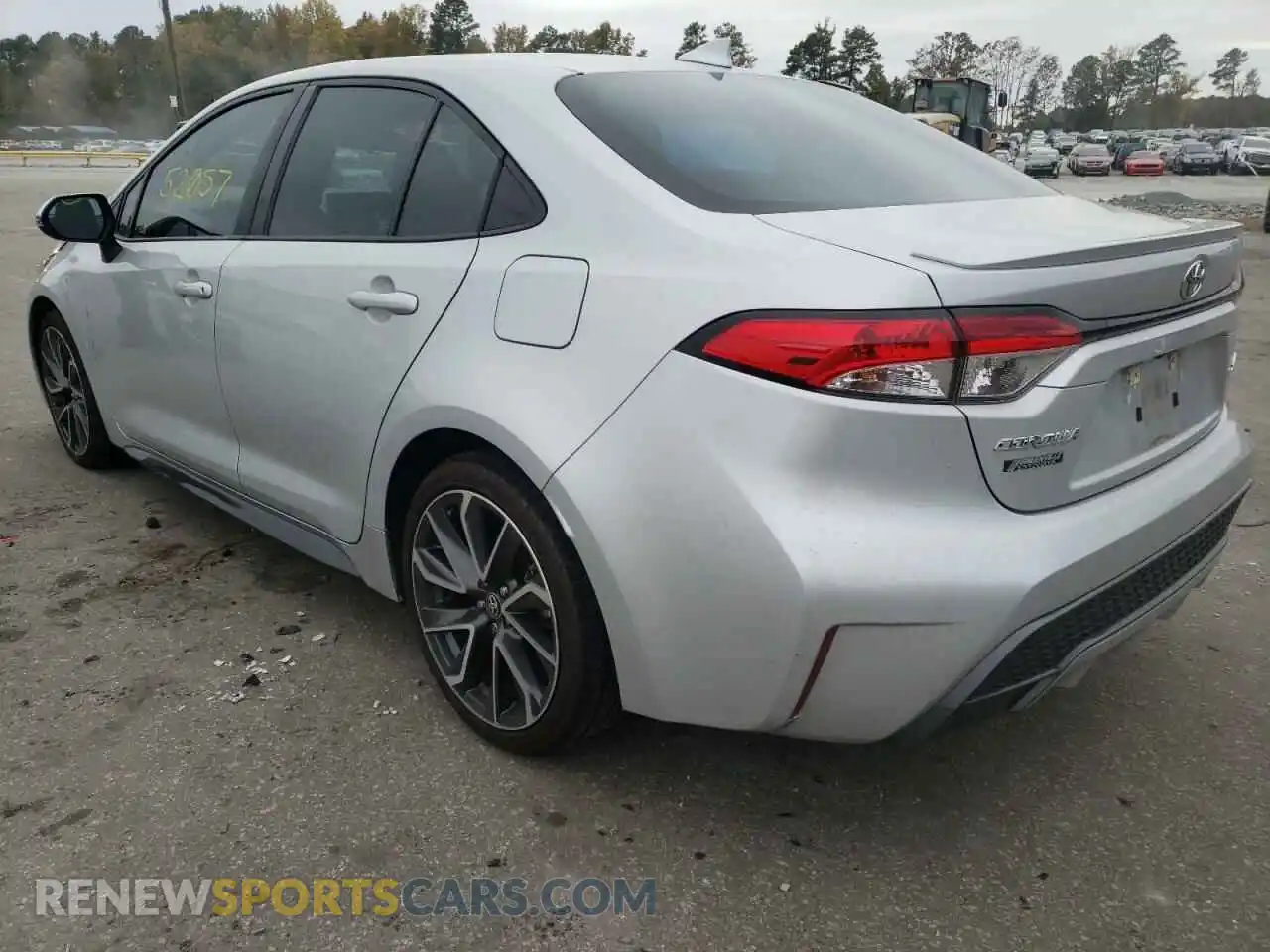 3 Photograph of a damaged car 5YFS4RCE2LP037005 TOYOTA COROLLA 2020