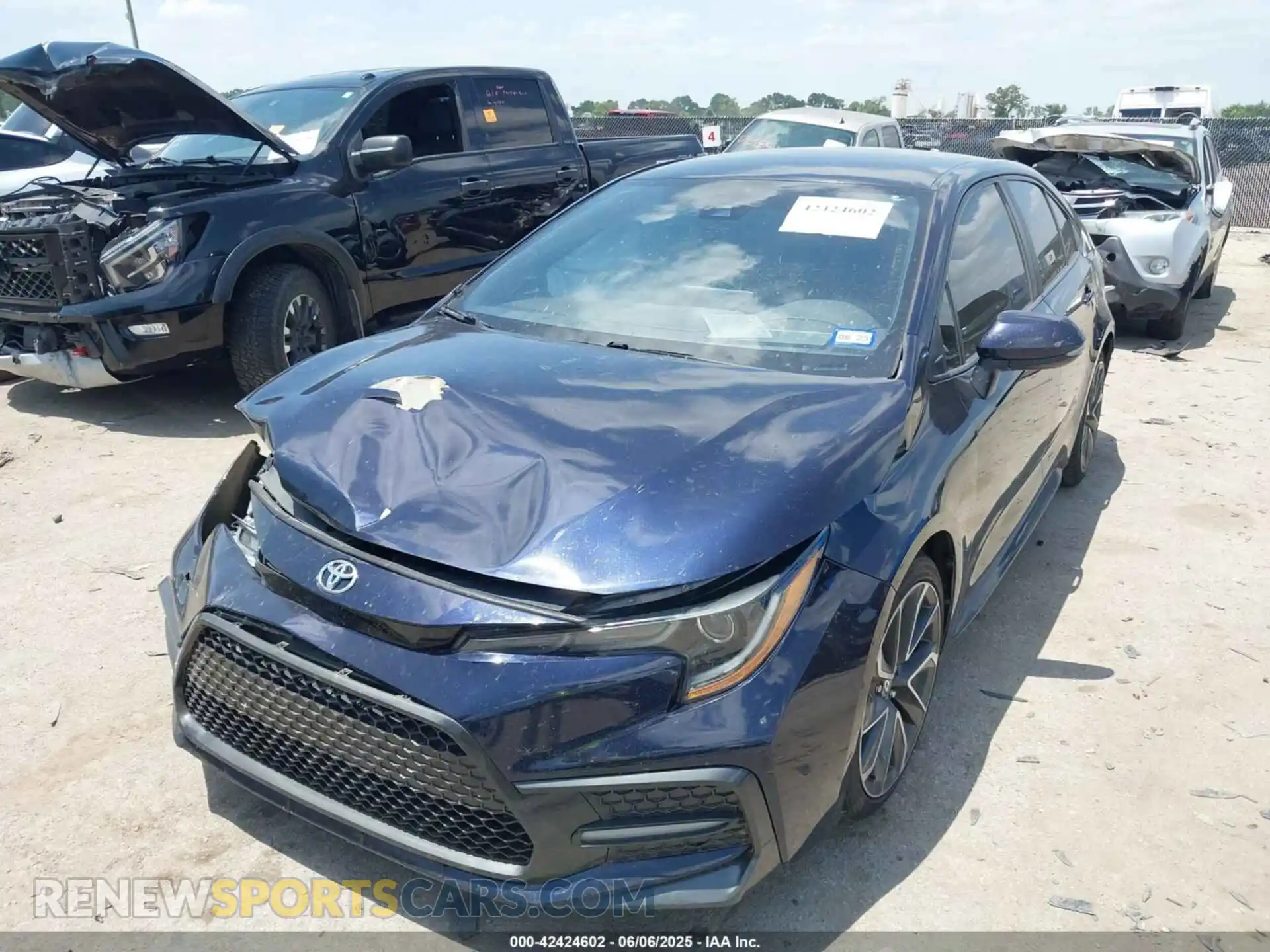 2 Photograph of a damaged car 5YFS4RCE2LP042169 TOYOTA COROLLA 2020