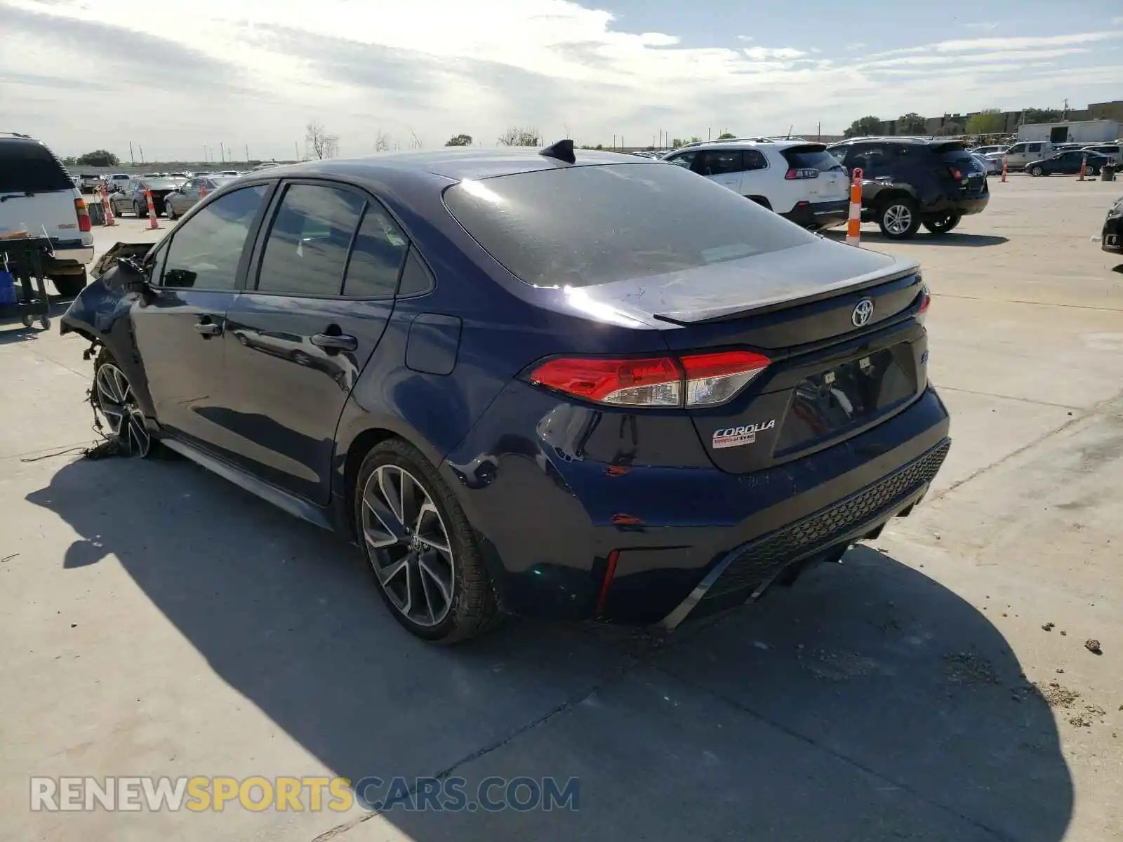3 Photograph of a damaged car 5YFS4RCE2LP044228 TOYOTA COROLLA 2020