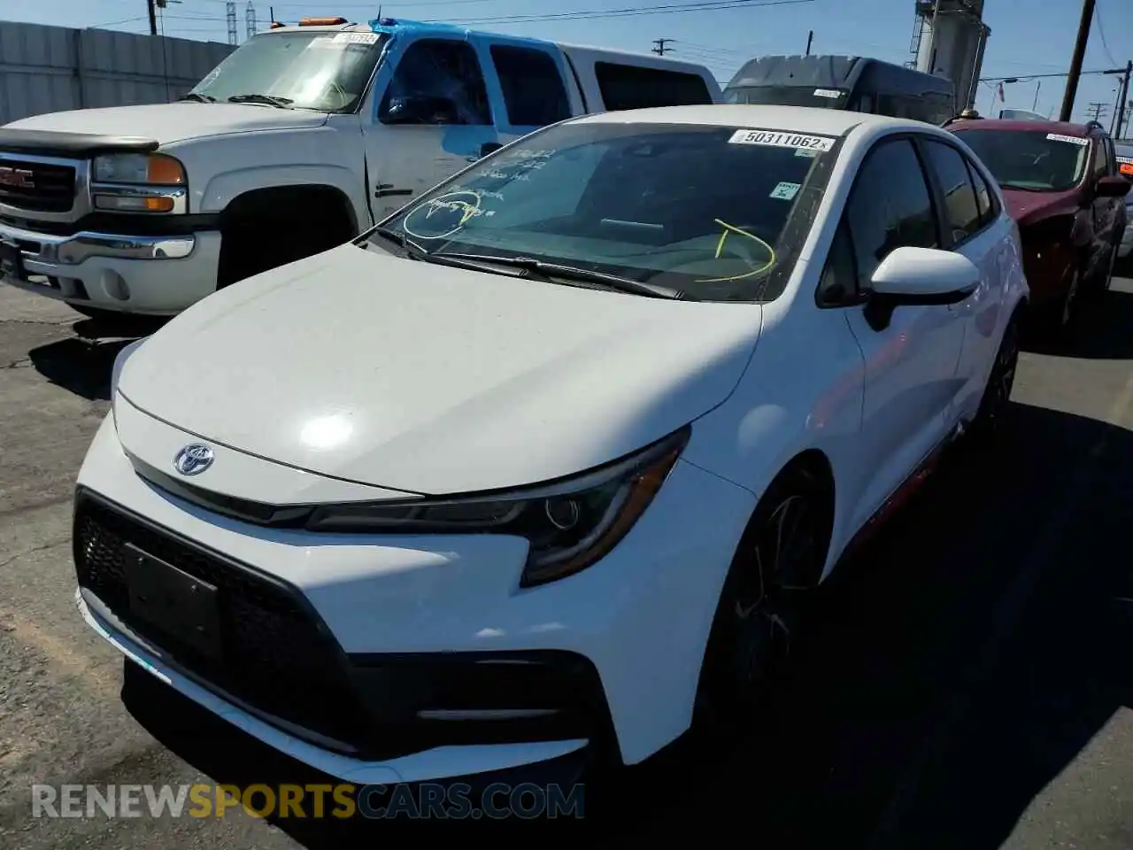 2 fotografías del automóvil dañado 5YFS4RCE2LP049607 TOYOTA COROLLA 2020