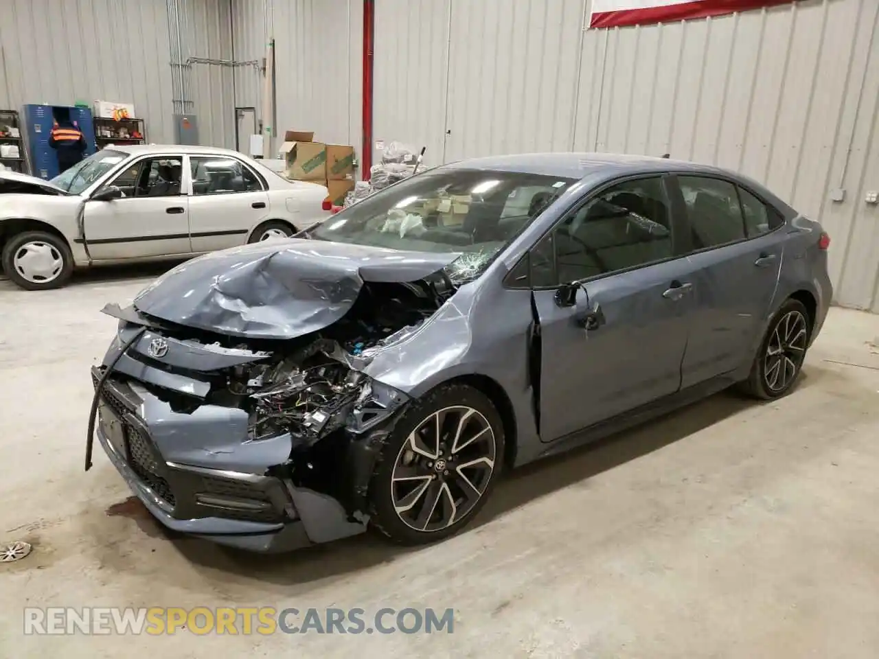 2 Photograph of a damaged car 5YFS4RCE3LP007172 TOYOTA COROLLA 2020