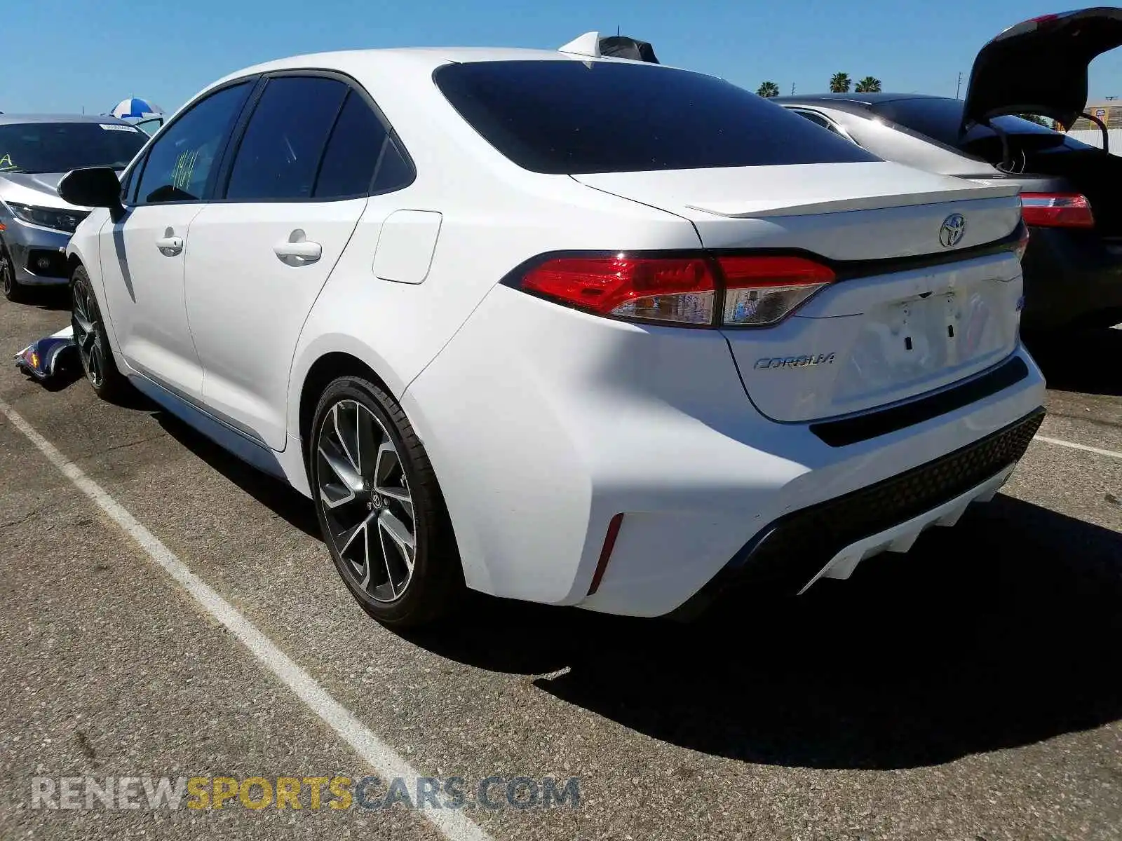 3 Photograph of a damaged car 5YFS4RCE3LP015336 TOYOTA COROLLA 2020