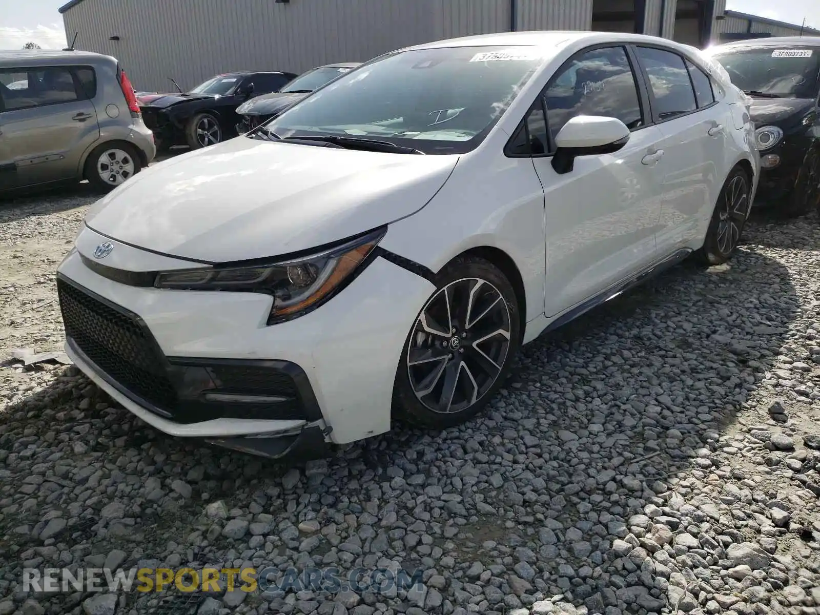 2 fotografías del automóvil dañado 5YFS4RCE3LP015904 TOYOTA COROLLA 2020