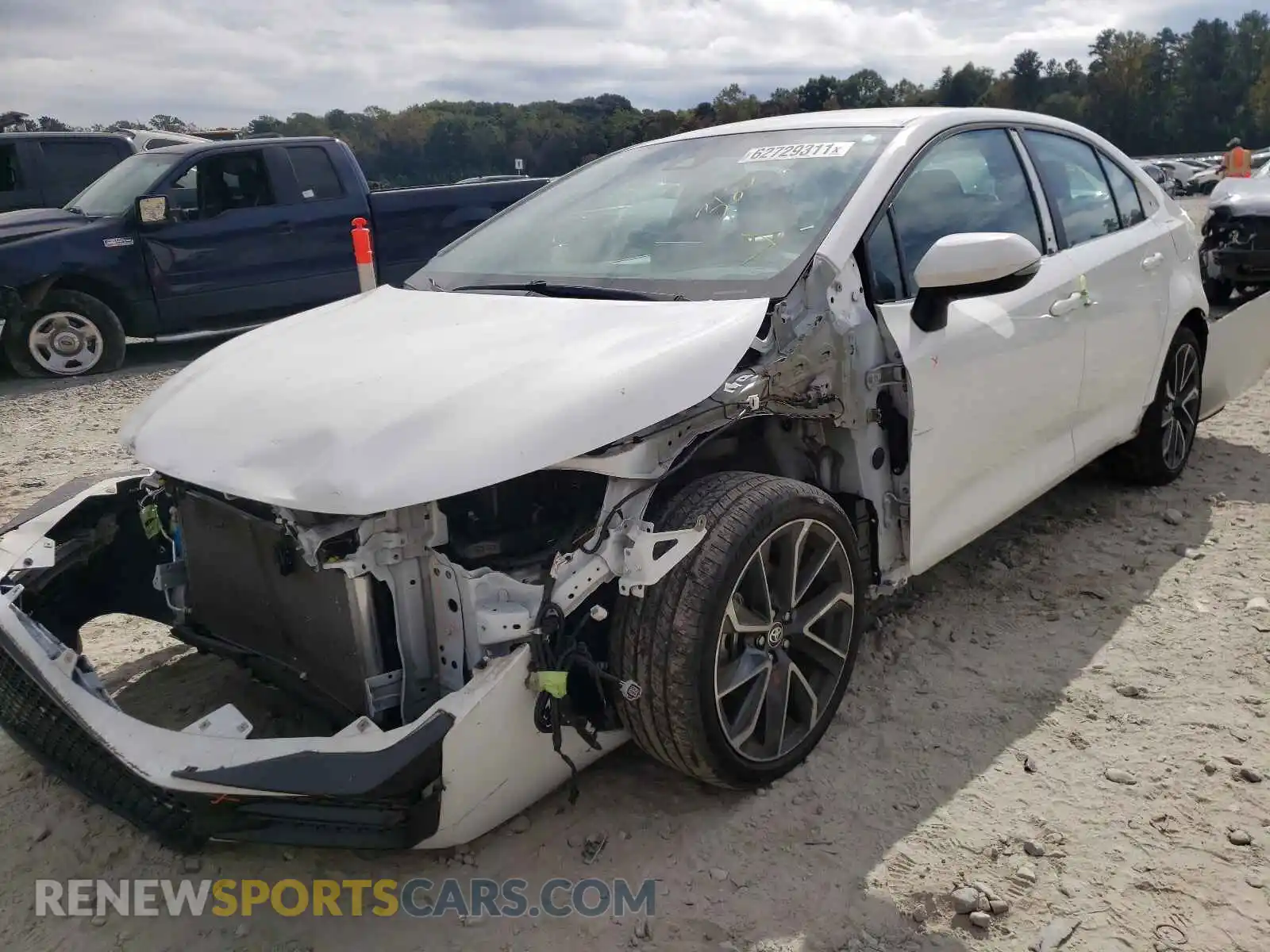 2 Photograph of a damaged car 5YFS4RCE3LP026501 TOYOTA COROLLA 2020
