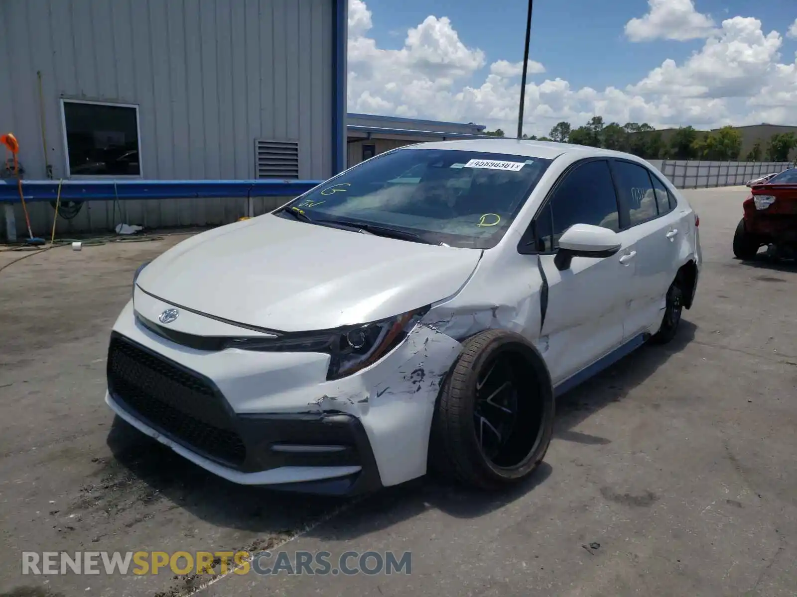 2 Photograph of a damaged car 5YFS4RCE3LP029219 TOYOTA COROLLA 2020