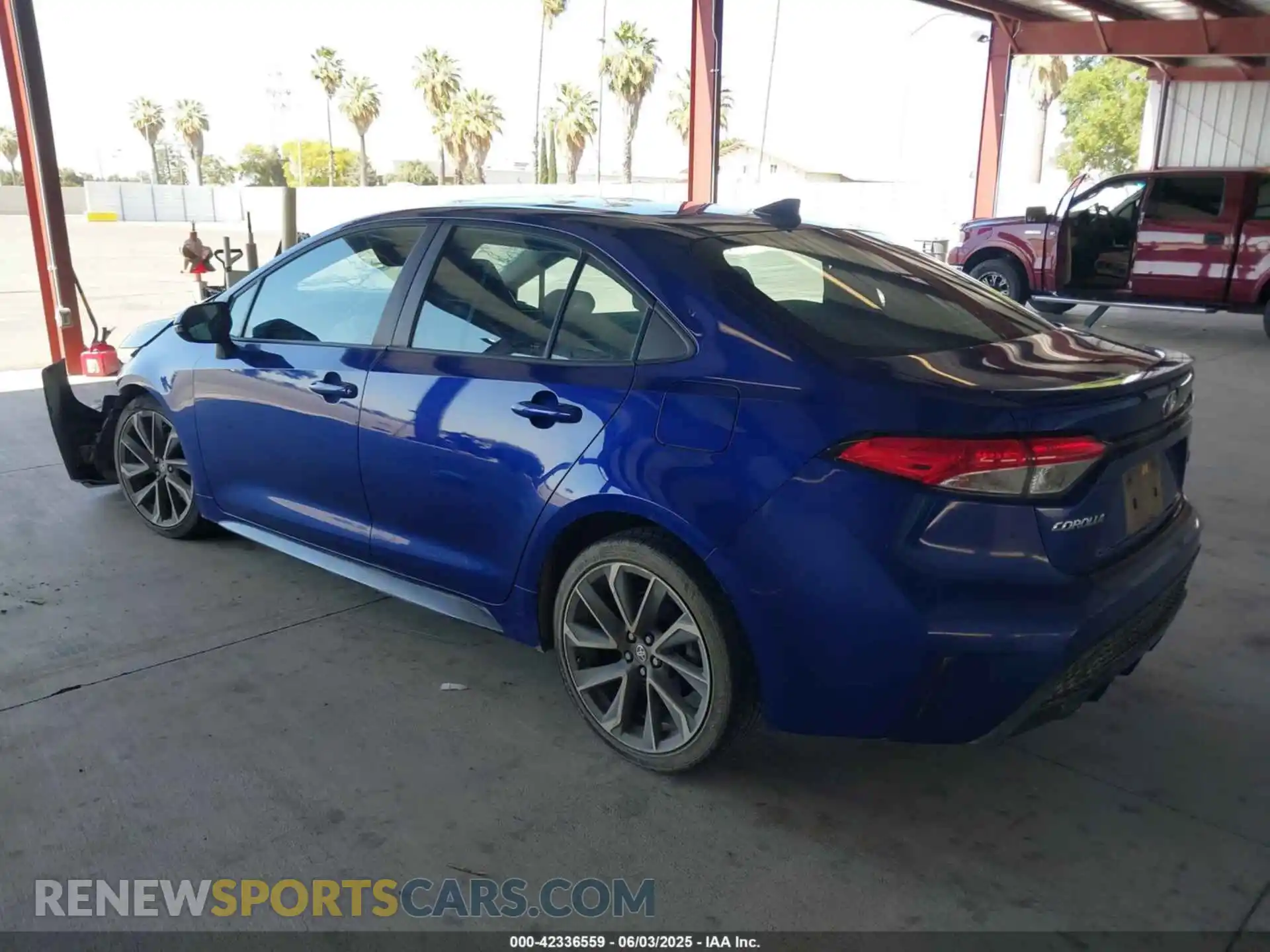 3 Photograph of a damaged car 5YFS4RCE3LP029284 TOYOTA COROLLA 2020
