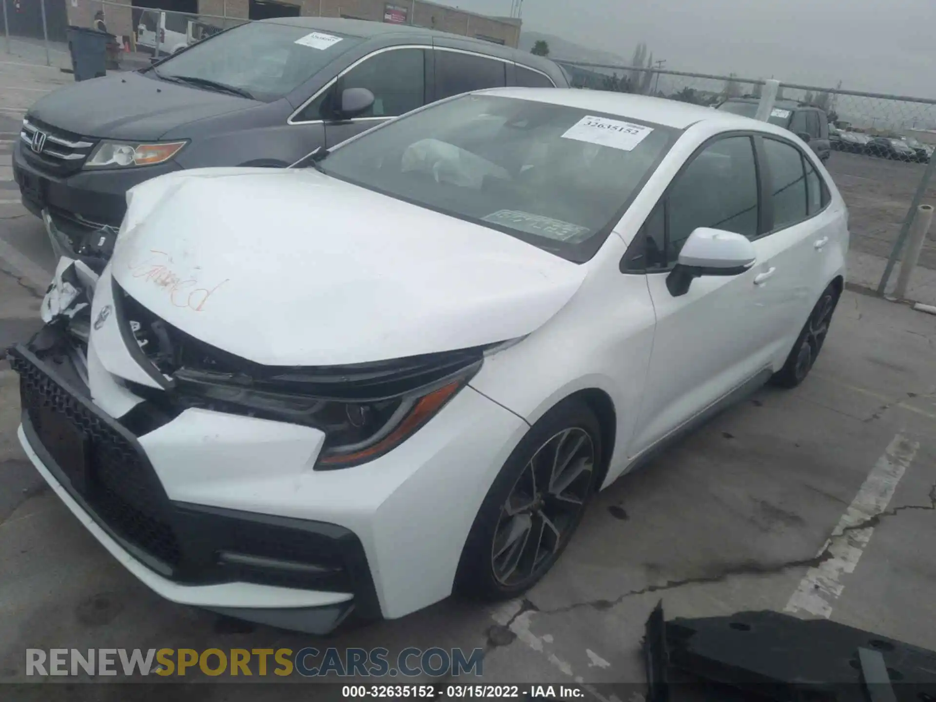 2 Photograph of a damaged car 5YFS4RCE3LP034646 TOYOTA COROLLA 2020