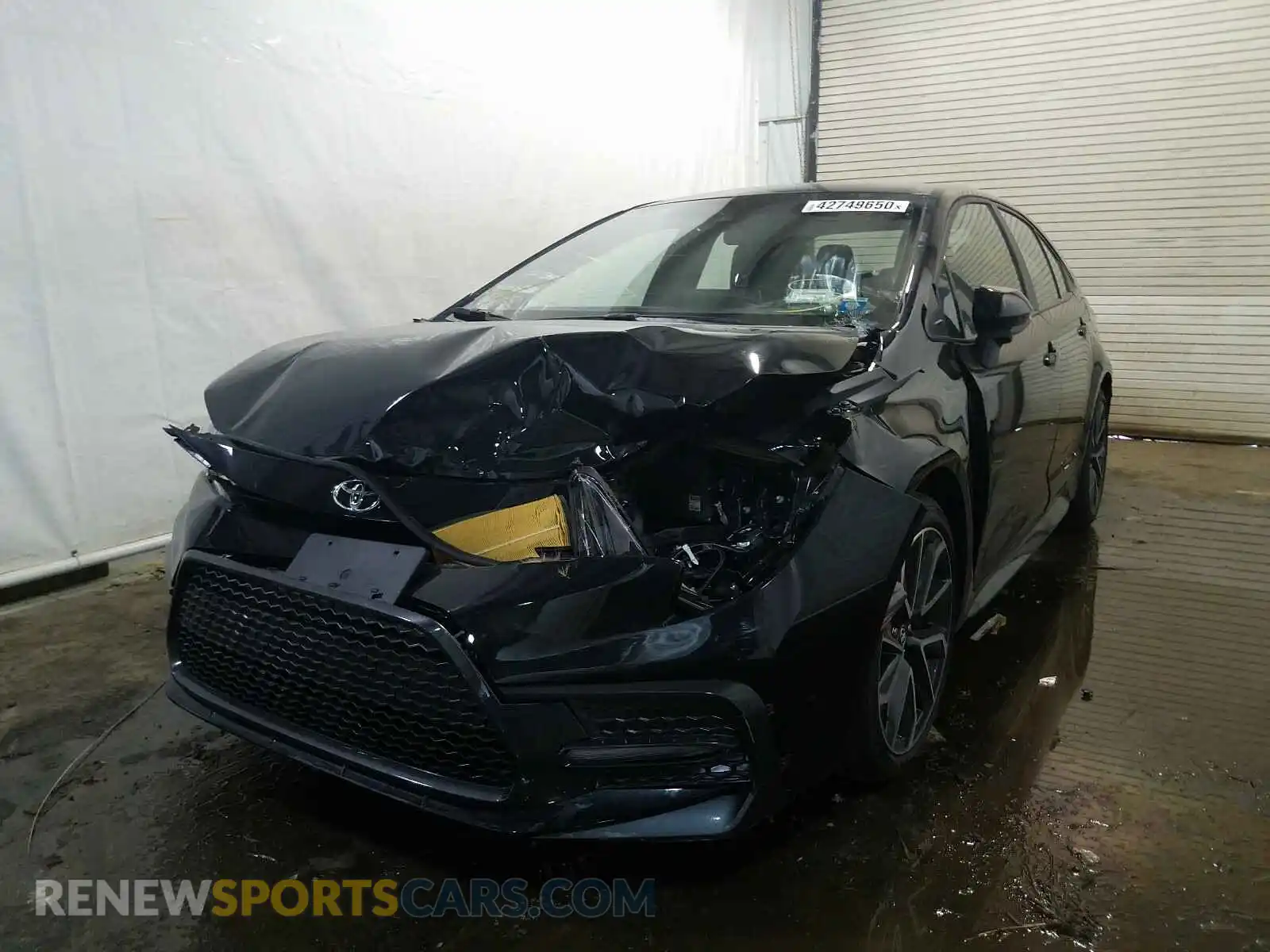 2 Photograph of a damaged car 5YFS4RCE3LP041418 TOYOTA COROLLA 2020