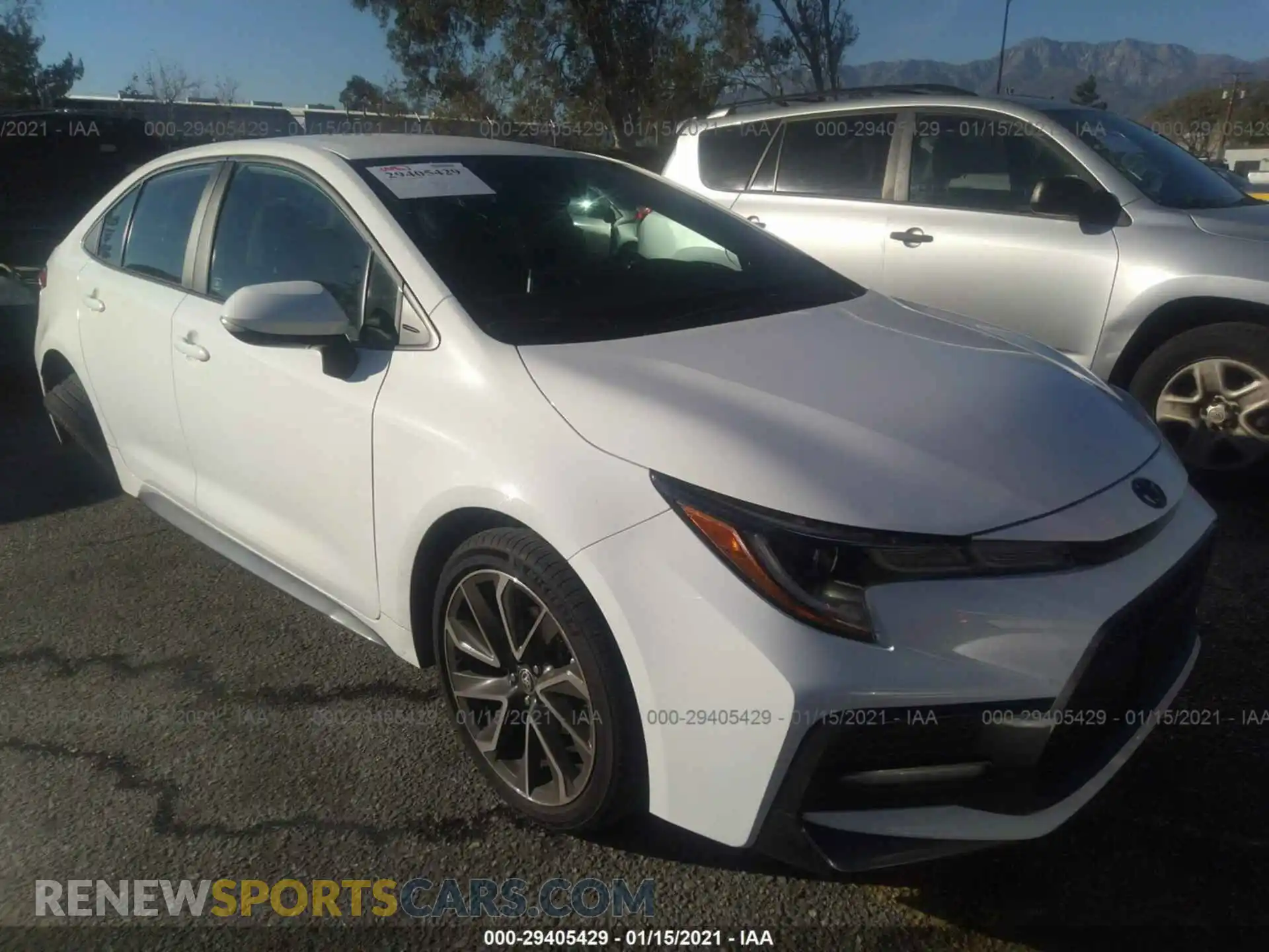 1 Photograph of a damaged car 5YFS4RCE3LP042018 TOYOTA COROLLA 2020