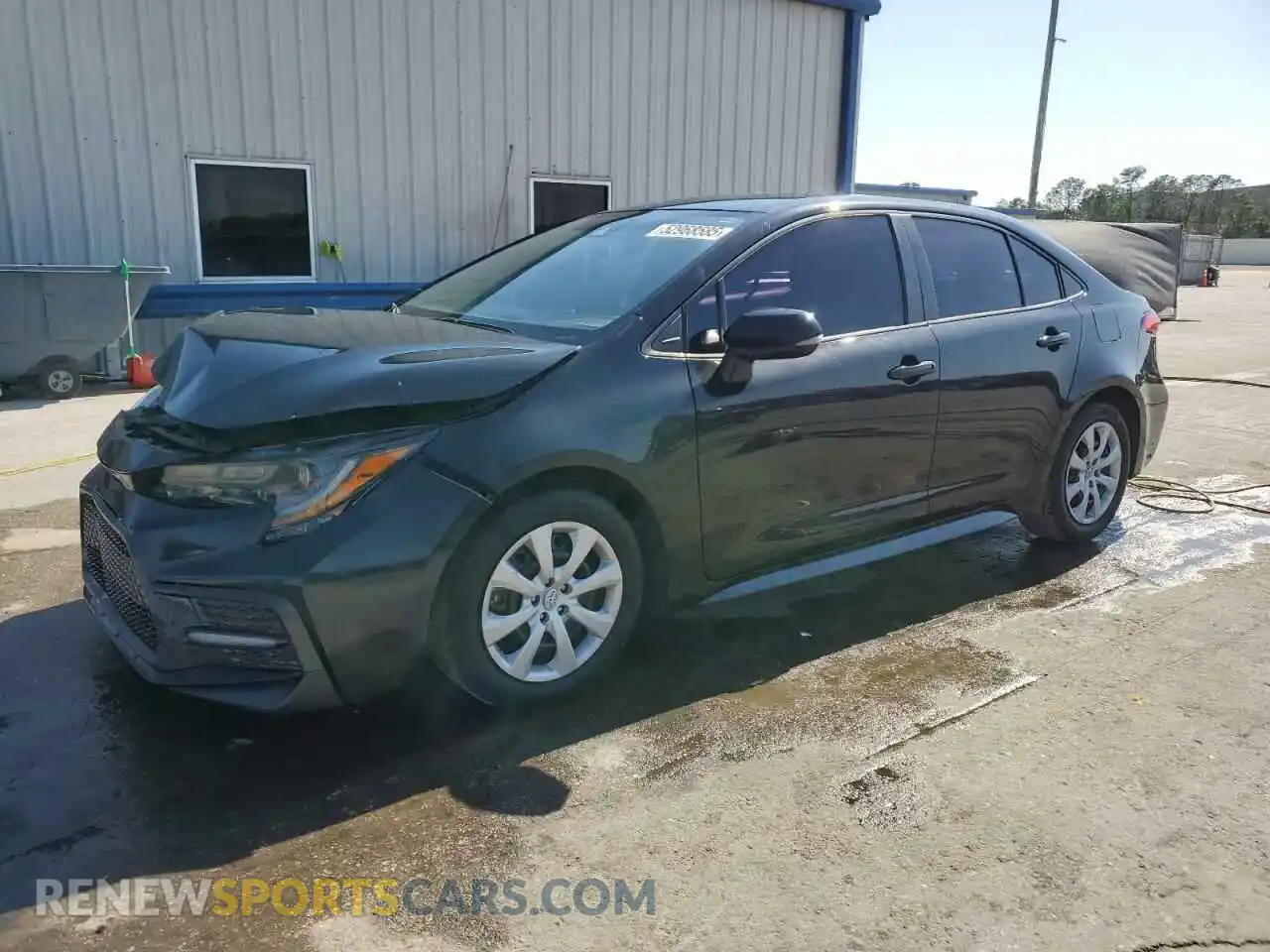 1 Photograph of a damaged car 5YFS4RCE3LP047462 TOYOTA COROLLA 2020