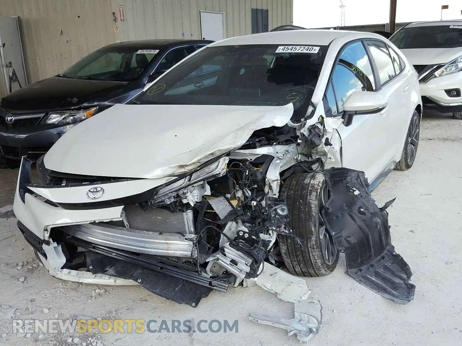 2 Photograph of a damaged car 5YFS4RCE3LP051186 TOYOTA COROLLA 2020