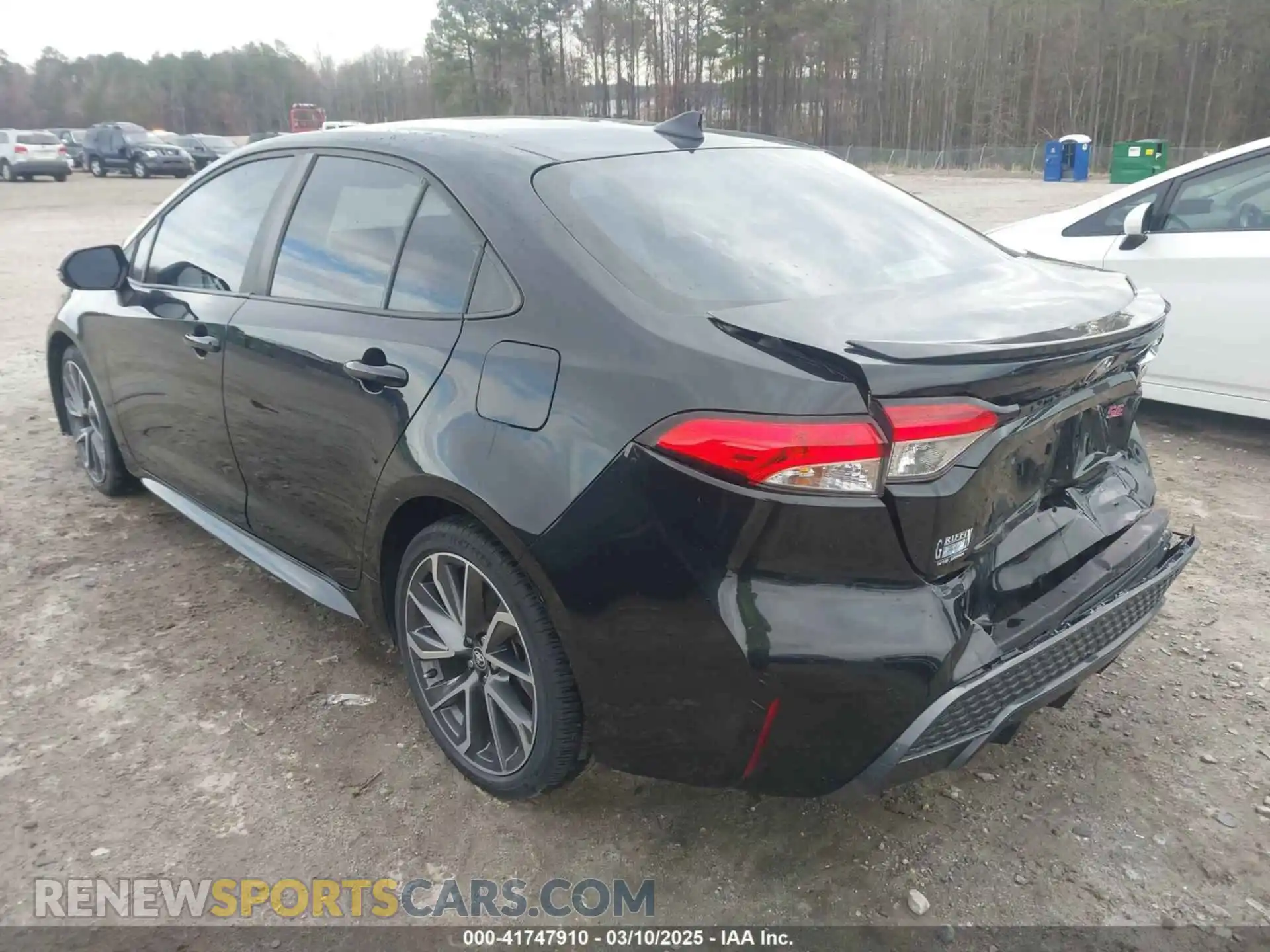 3 Photograph of a damaged car 5YFS4RCE3LP051561 TOYOTA COROLLA 2020
