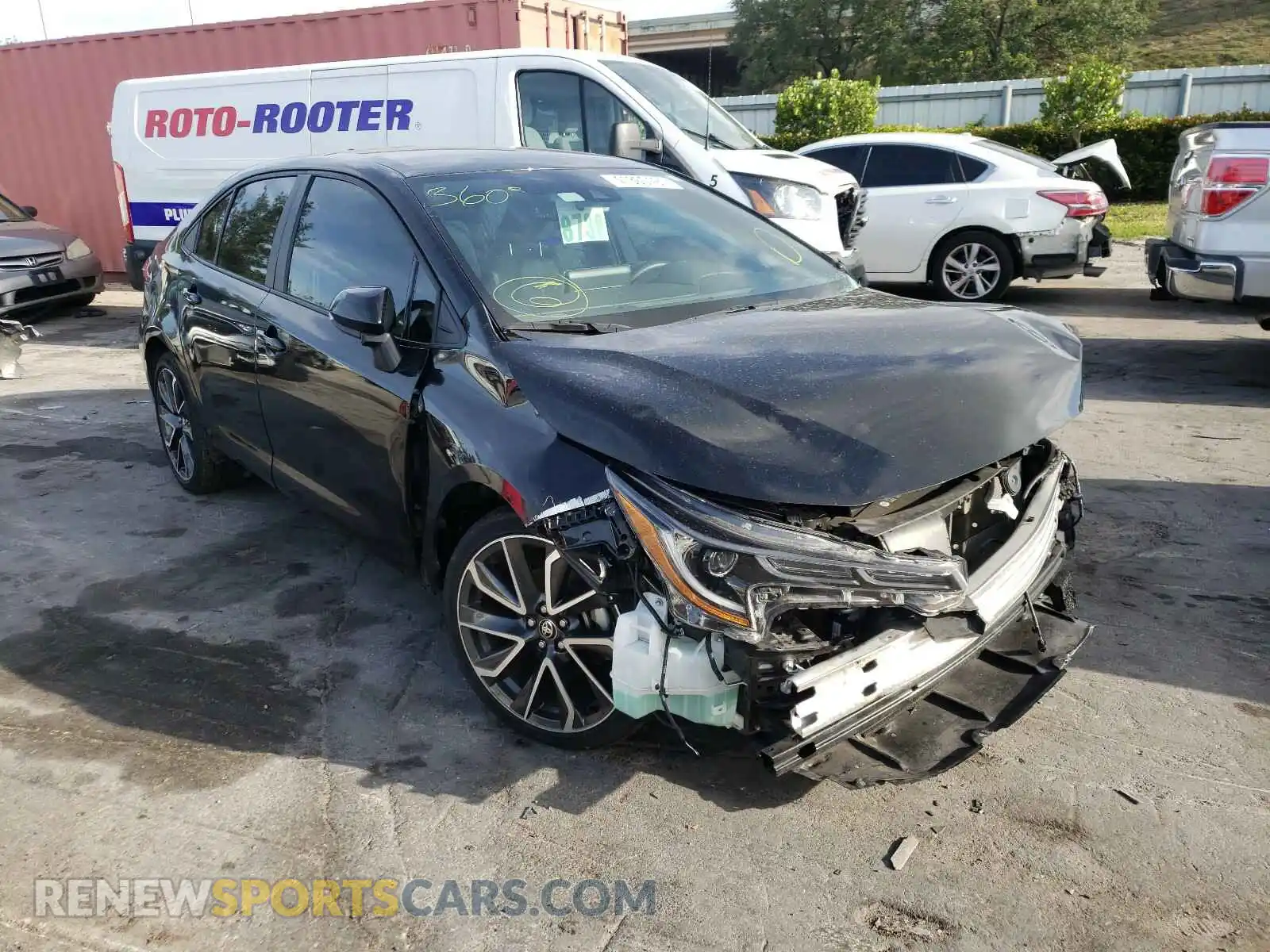 1 Photograph of a damaged car 5YFS4RCE4LP015149 TOYOTA COROLLA 2020