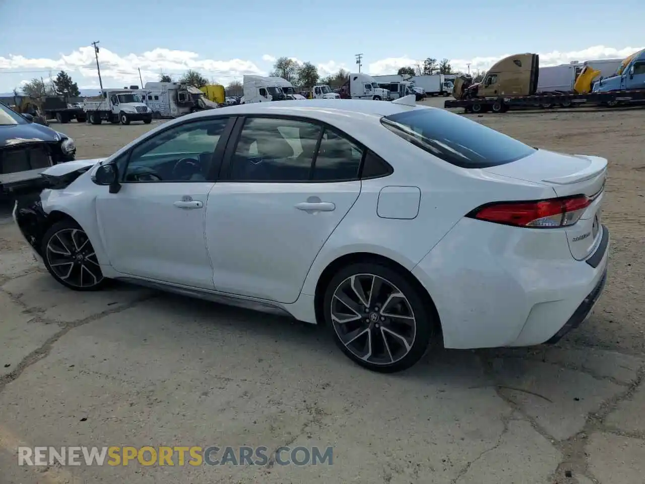 2 Photograph of a damaged car 5YFS4RCE4LP035577 TOYOTA COROLLA 2020