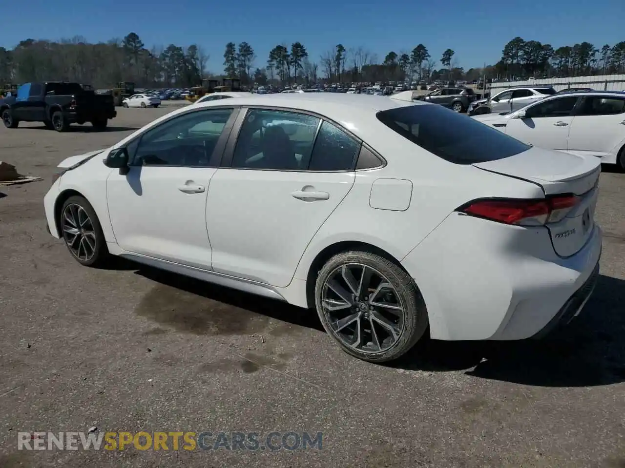 2 Photograph of a damaged car 5YFS4RCE4LP041184 TOYOTA COROLLA 2020
