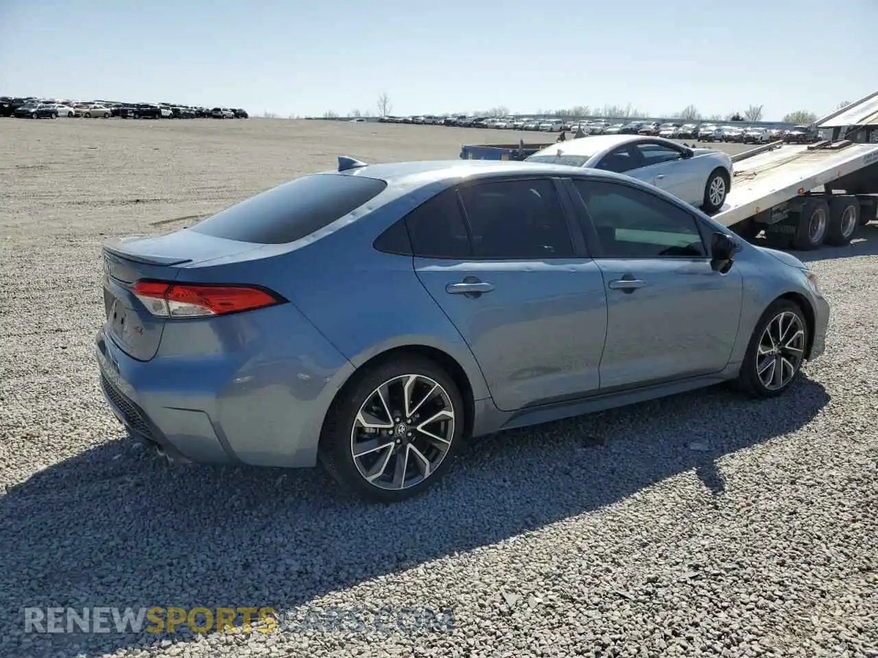 3 Photograph of a damaged car 5YFS4RCE4LP042156 TOYOTA COROLLA 2020