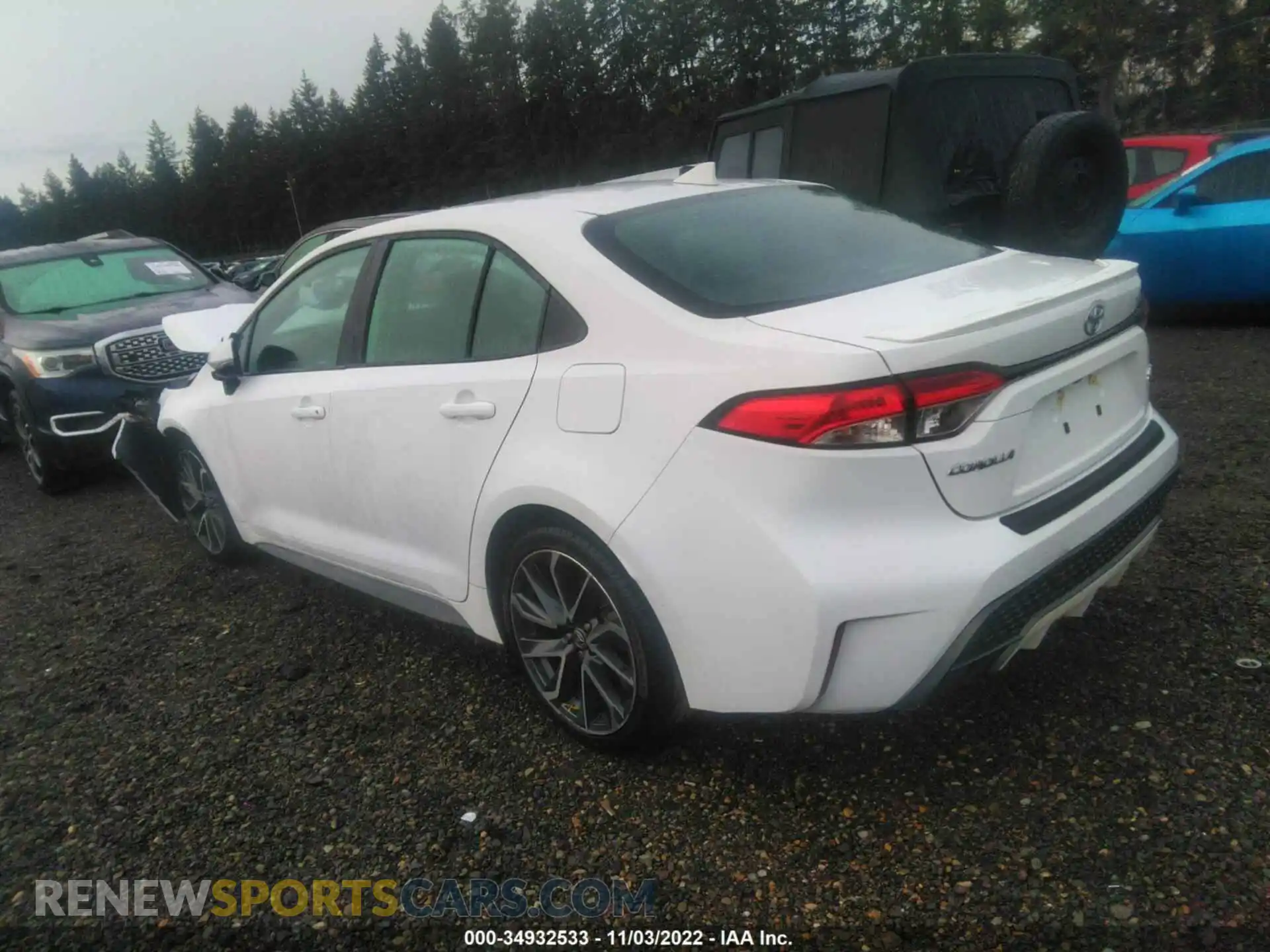 3 Photograph of a damaged car 5YFS4RCE4LP050077 TOYOTA COROLLA 2020
