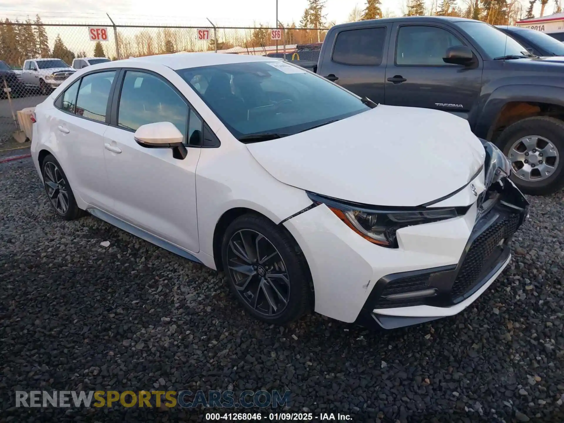 1 Photograph of a damaged car 5YFS4RCE5LP011501 TOYOTA COROLLA 2020