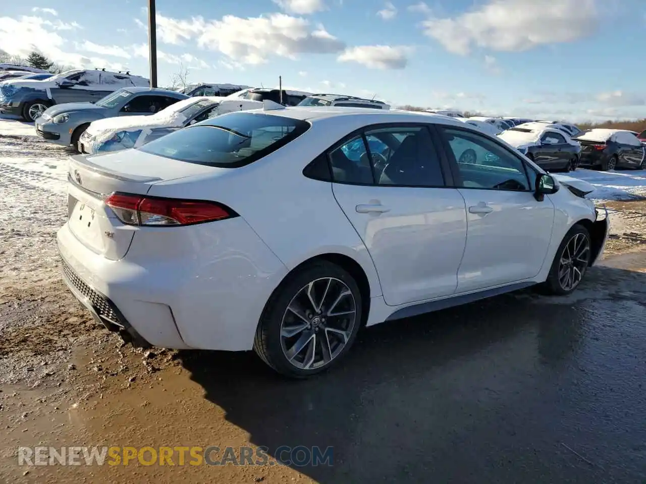 3 Photograph of a damaged car 5YFS4RCE5LP011725 TOYOTA COROLLA 2020