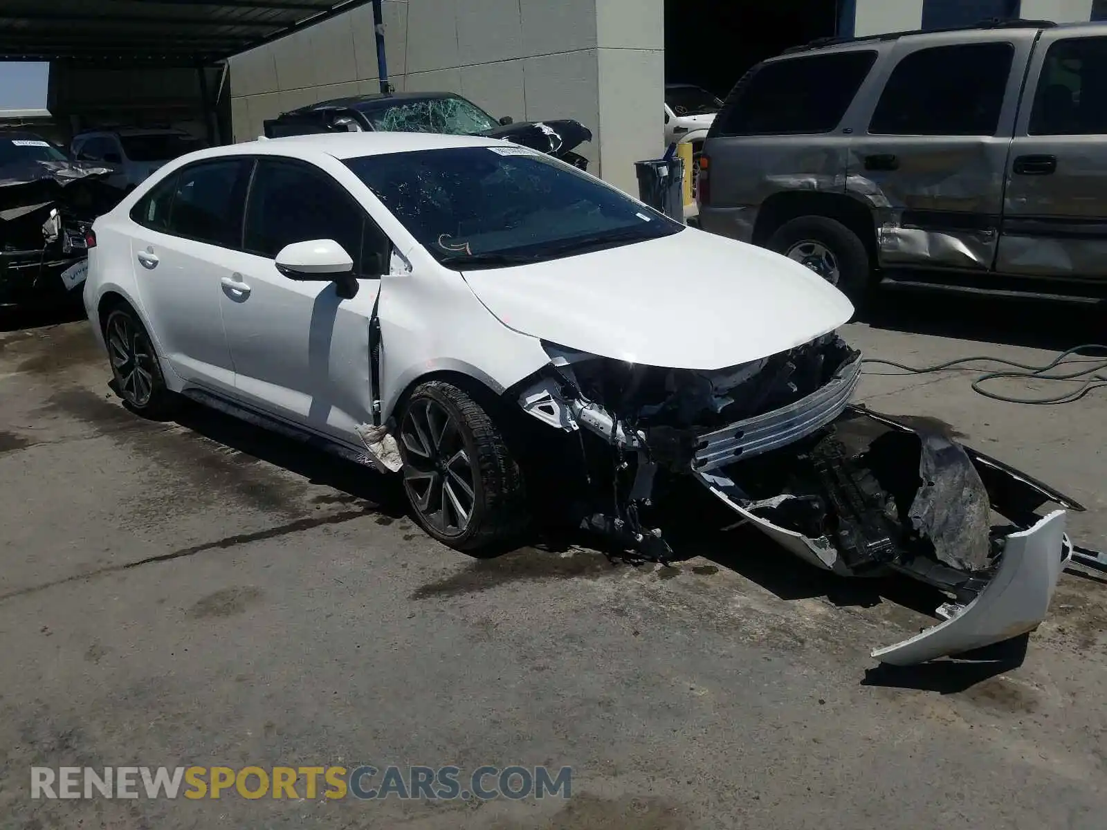1 Photograph of a damaged car 5YFS4RCE5LP020361 TOYOTA COROLLA 2020