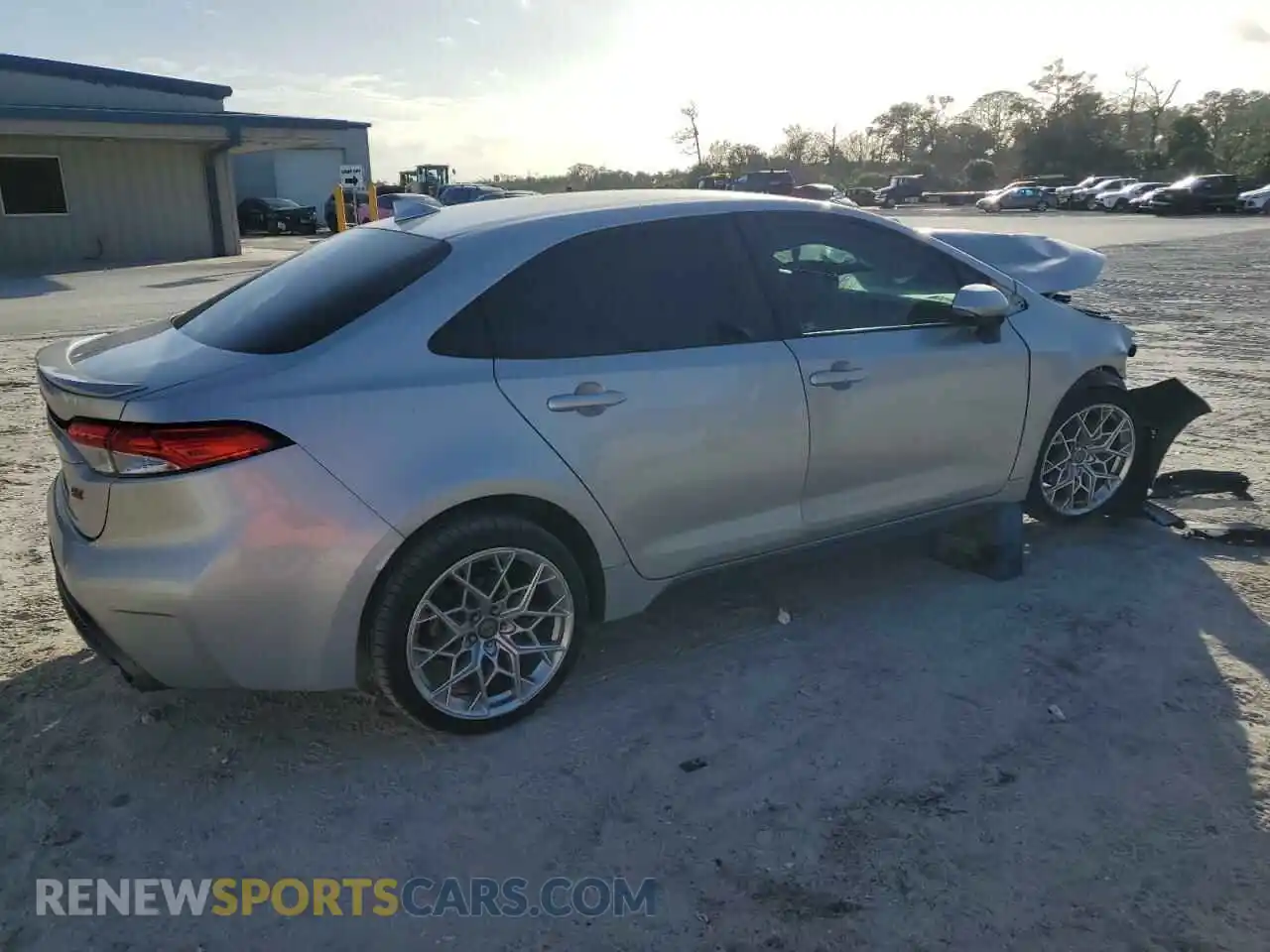 3 fotografías del automóvil dañado 5YFS4RCE5LP021106 TOYOTA COROLLA 2020