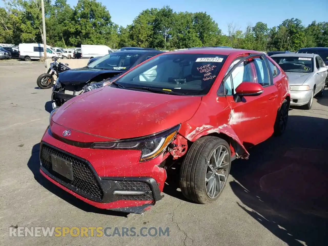 2 fotografías del automóvil dañado 5YFS4RCE5LP024815 TOYOTA COROLLA 2020