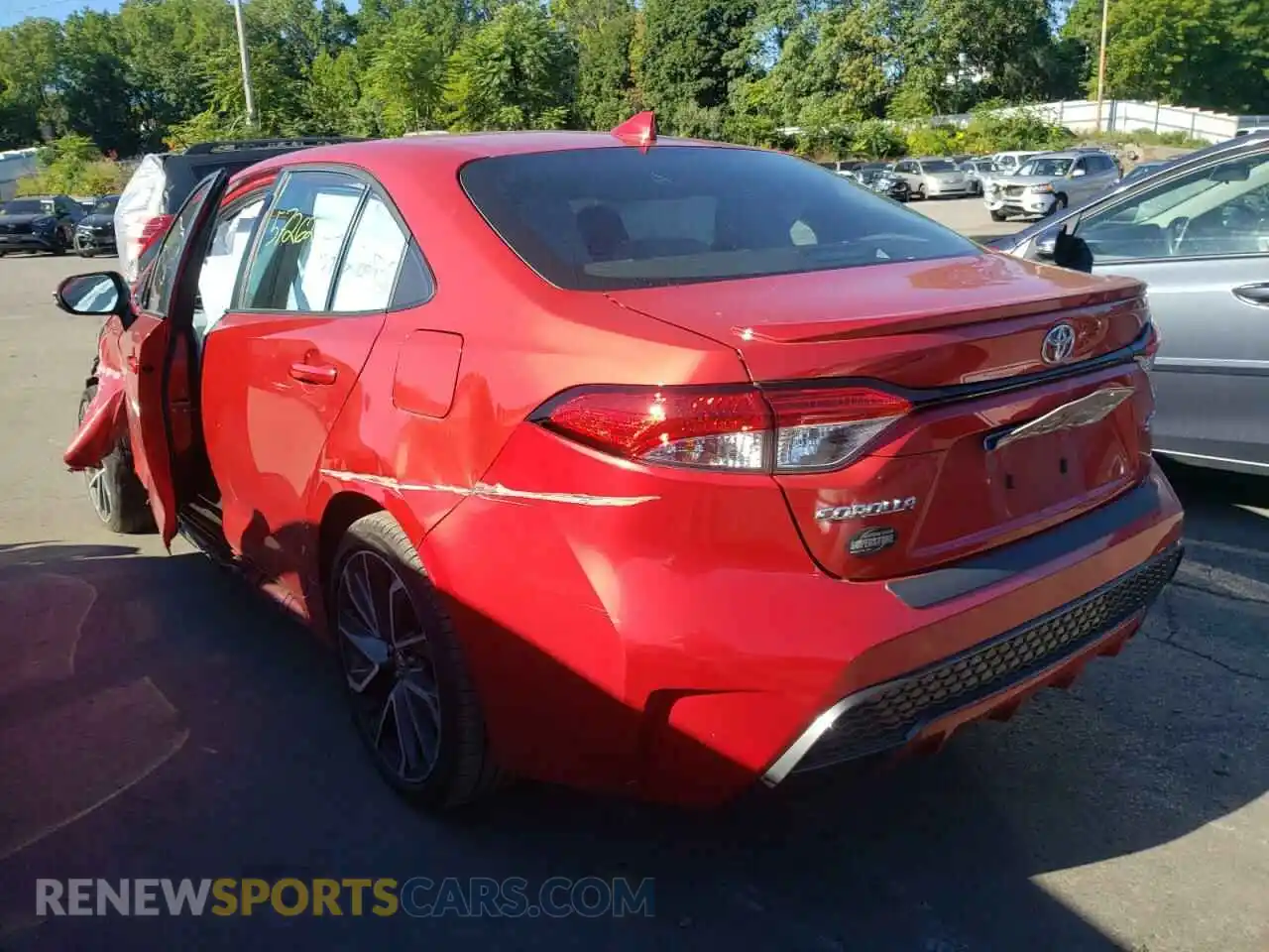 3 fotografías del automóvil dañado 5YFS4RCE5LP024815 TOYOTA COROLLA 2020