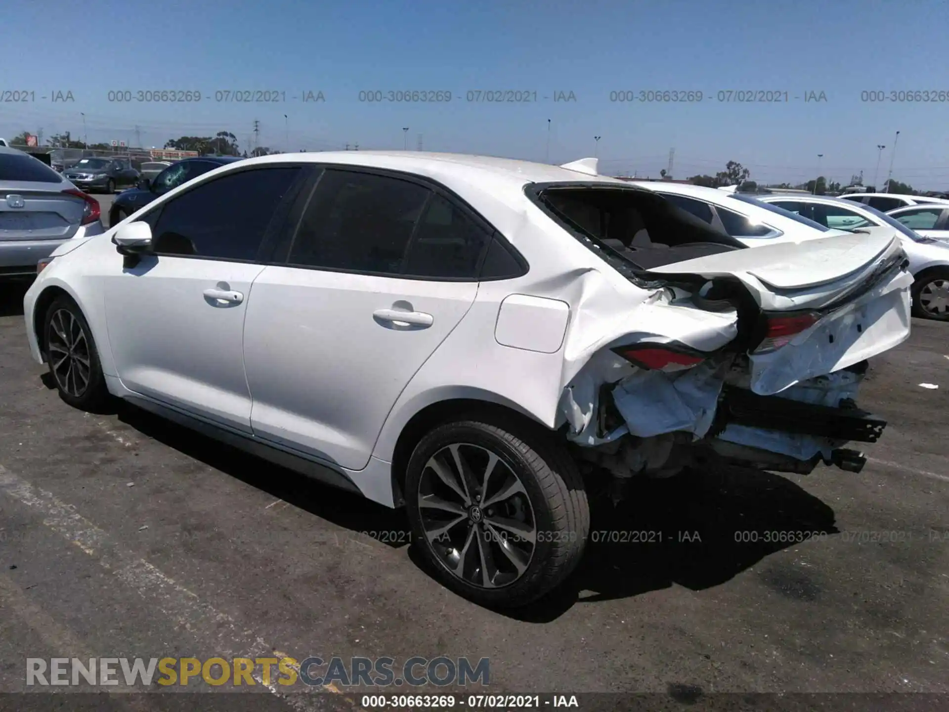 3 Photograph of a damaged car 5YFS4RCE5LP026743 TOYOTA COROLLA 2020