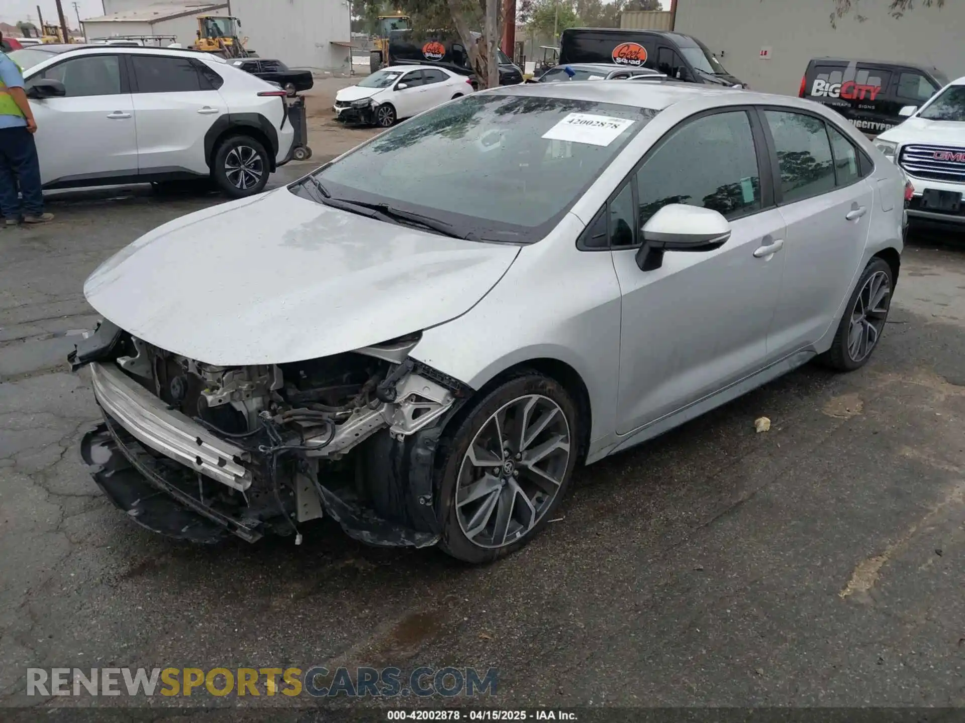 2 Photograph of a damaged car 5YFS4RCE5LP036589 TOYOTA COROLLA 2020