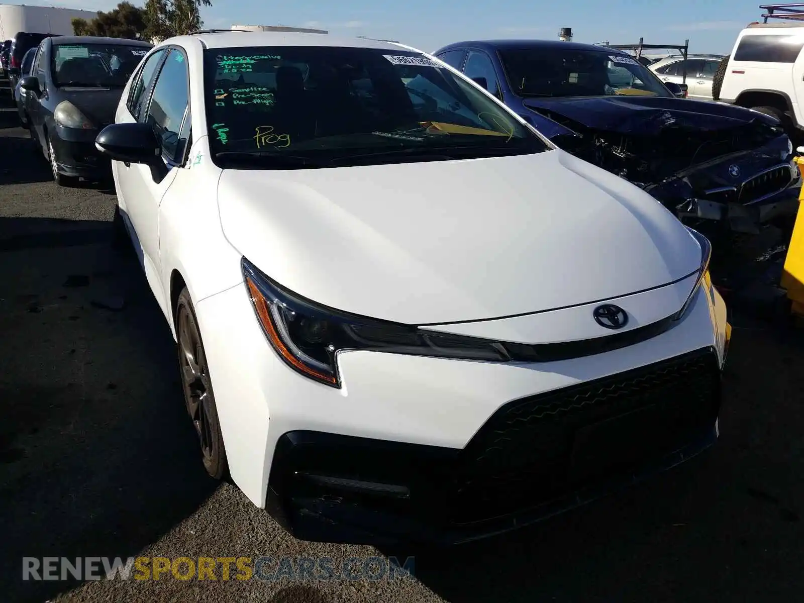 1 Photograph of a damaged car 5YFS4RCE5LP036737 TOYOTA COROLLA 2020