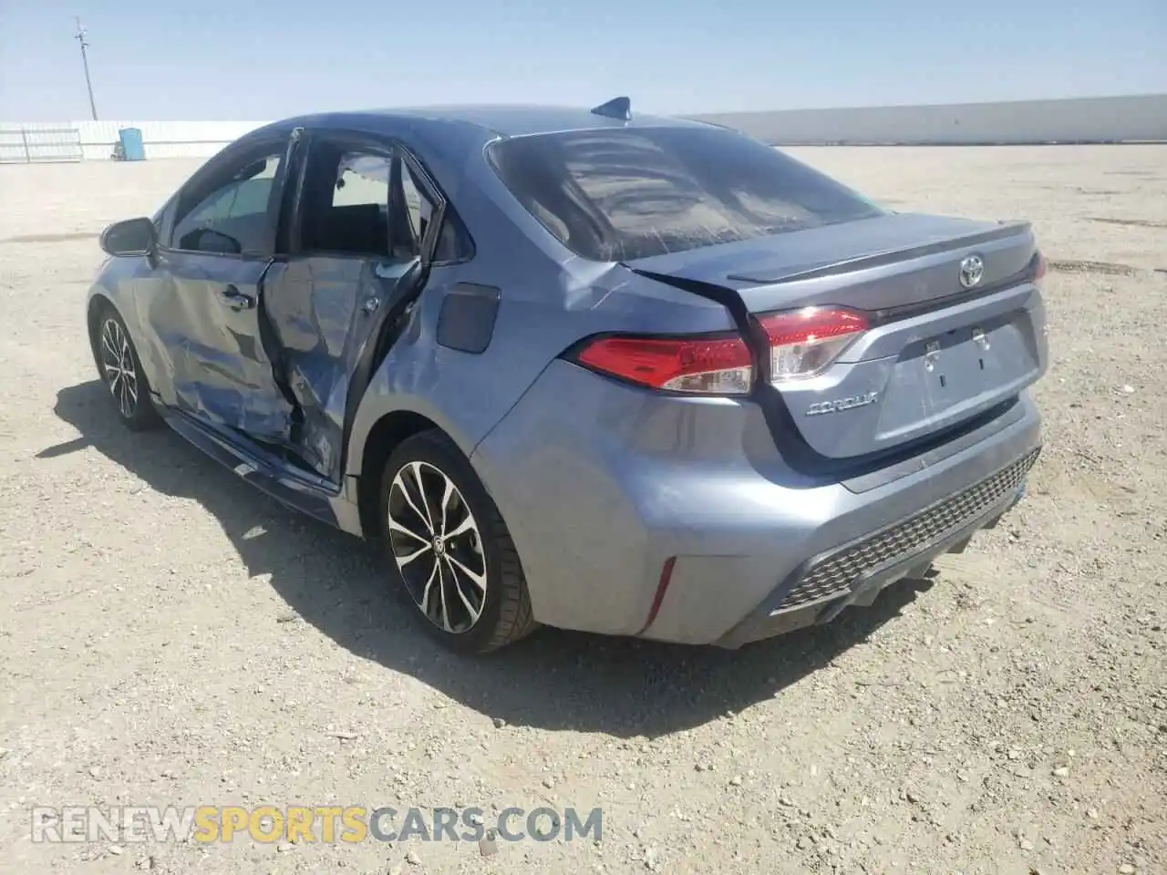 3 Photograph of a damaged car 5YFS4RCE5LP039704 TOYOTA COROLLA 2020