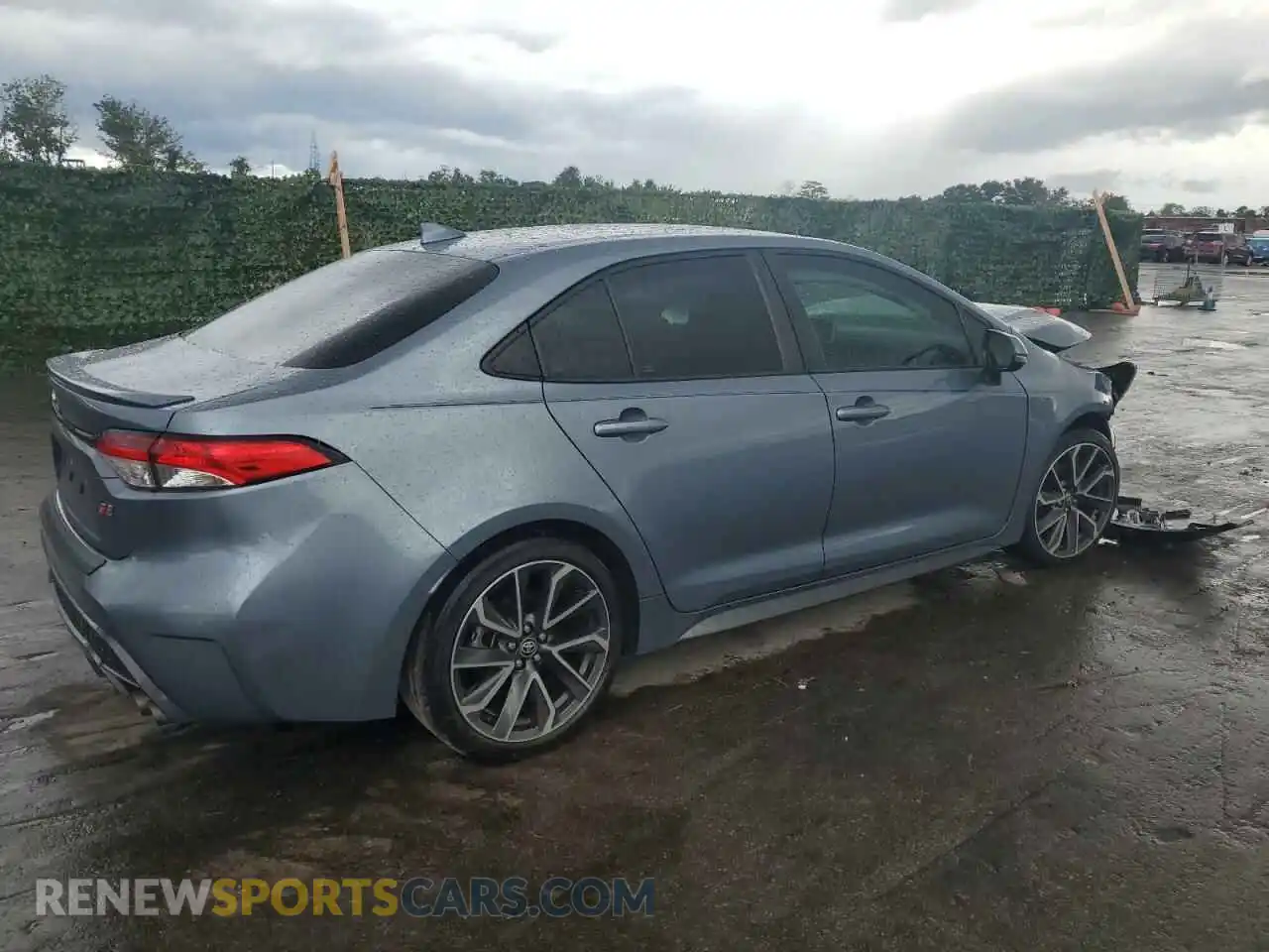 3 Photograph of a damaged car 5YFS4RCE5LP040545 TOYOTA COROLLA 2020